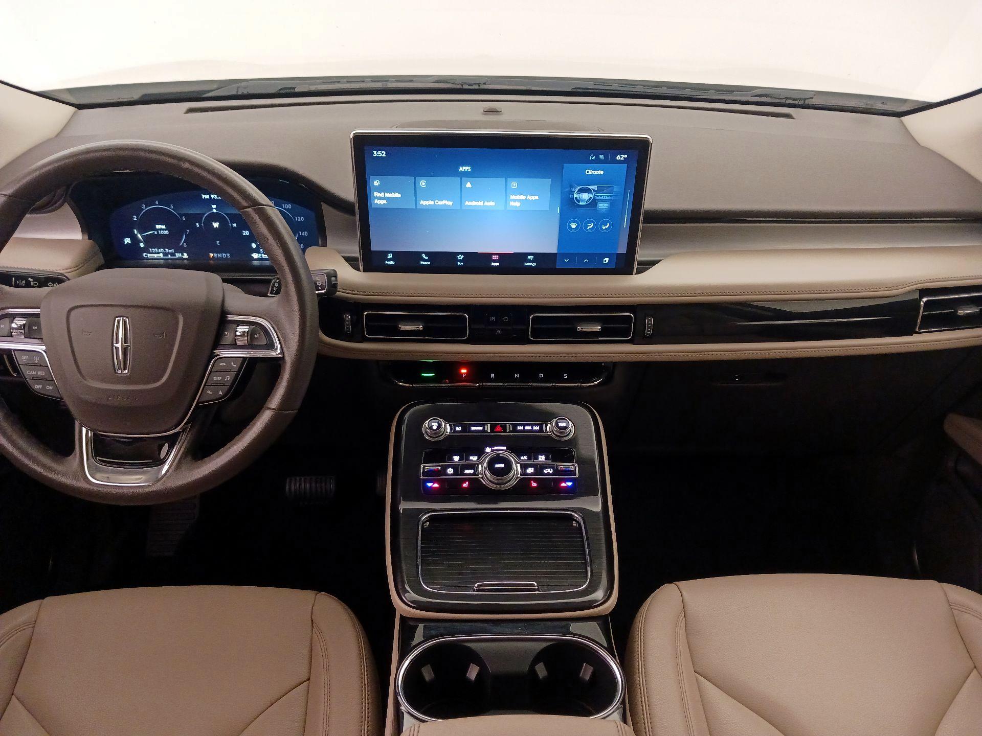 Thumbnail: 2023 Lincoln Nautilus - 9