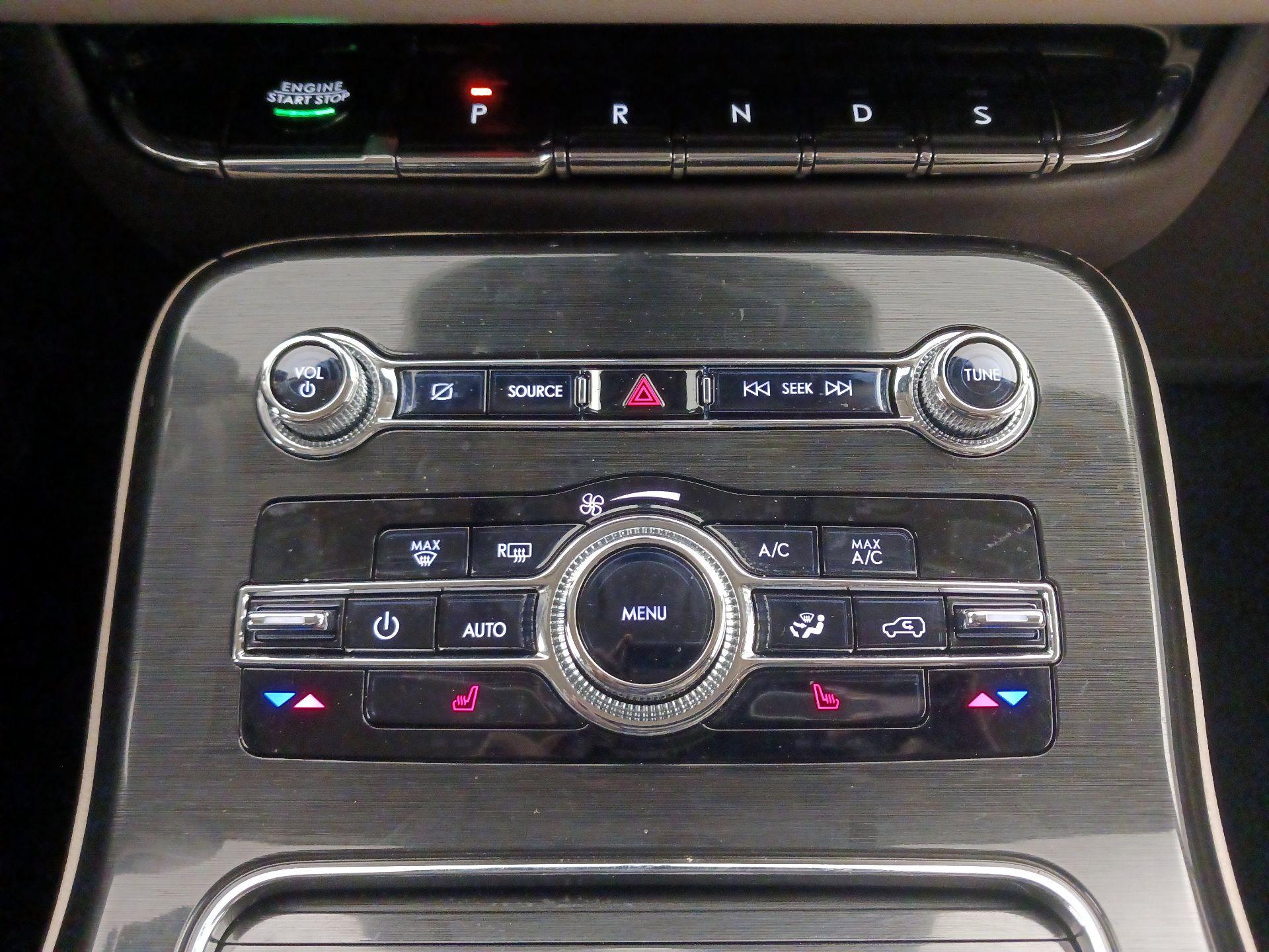 Thumbnail: 2023 Lincoln Nautilus - 17