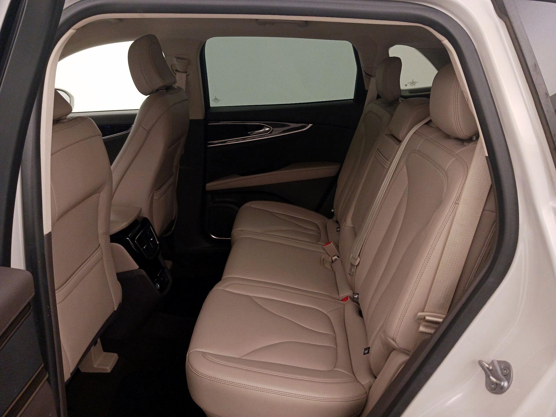 Thumbnail: 2023 Lincoln Nautilus - 19