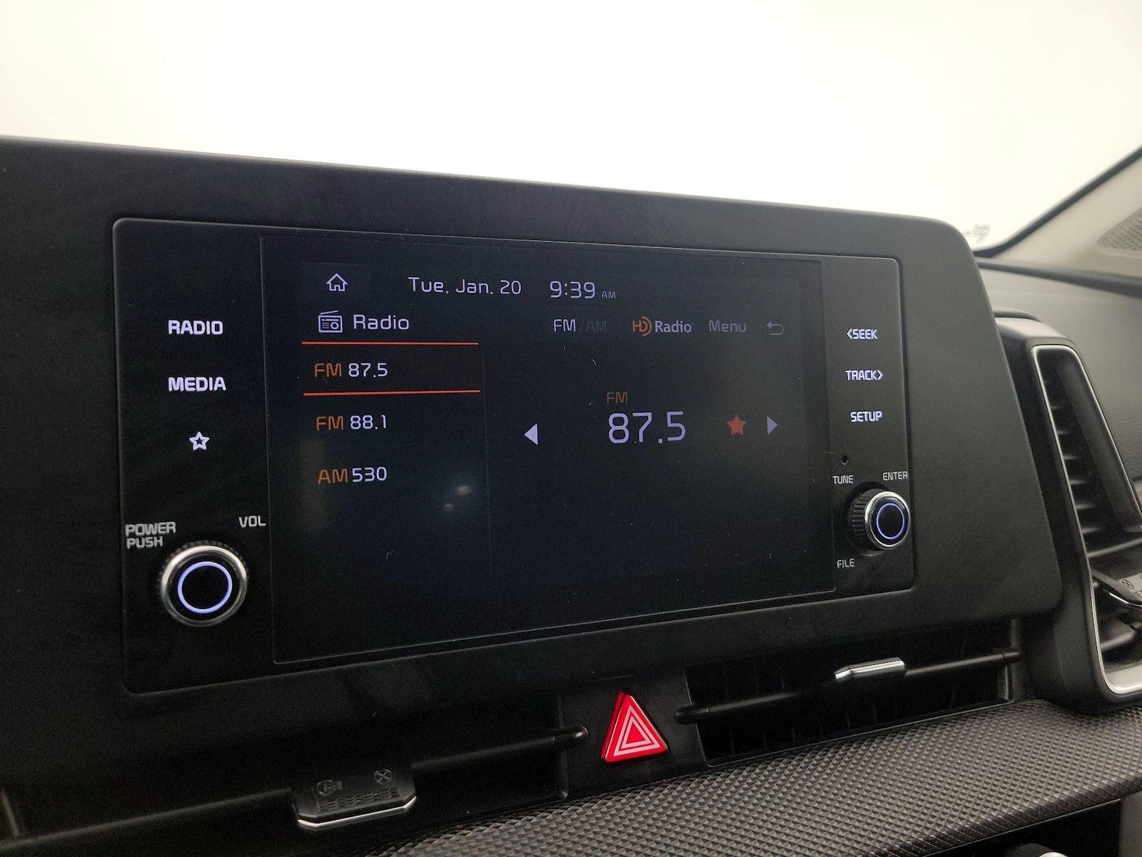 2024 Kia Sportage LX - Photo 16