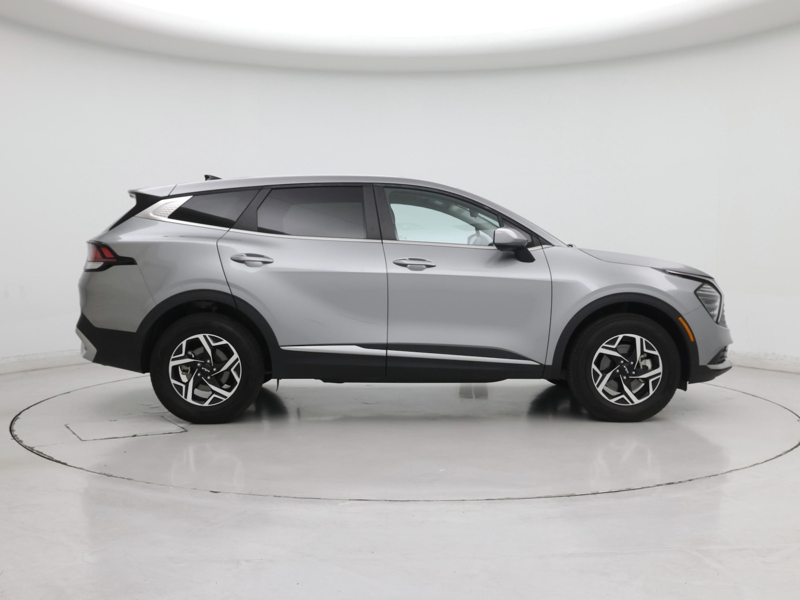 2024 Kia Sportage LX - Photo 8