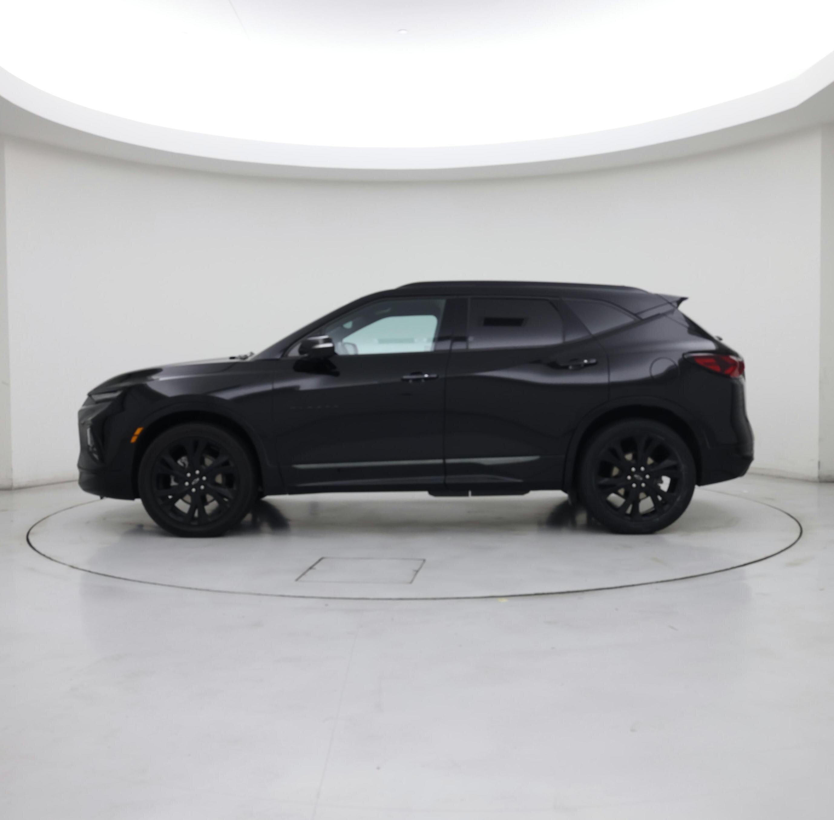 Thumbnail: 2021 Chevrolet Blazer - 3