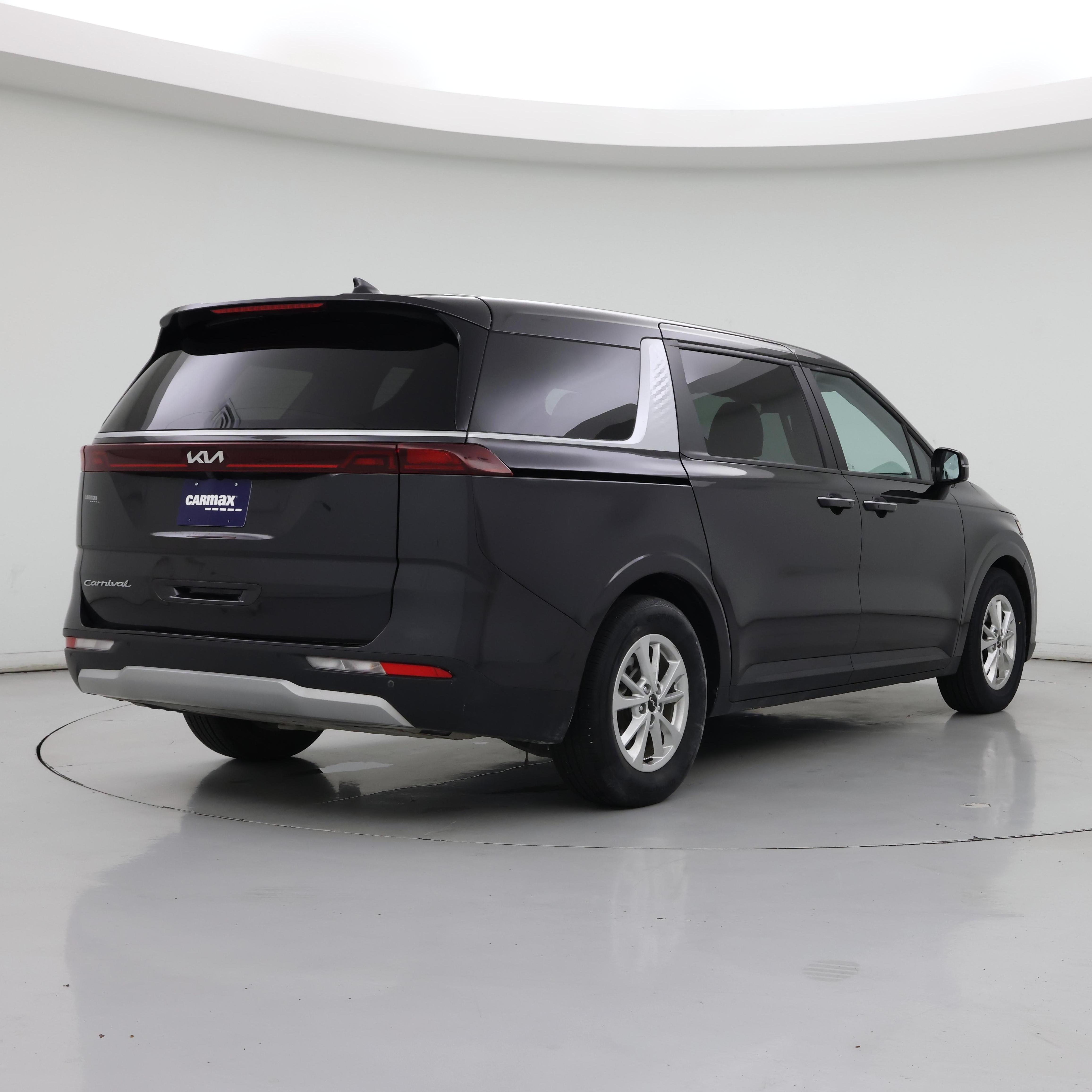 Thumbnail: 2022 Kia Carnival - 8