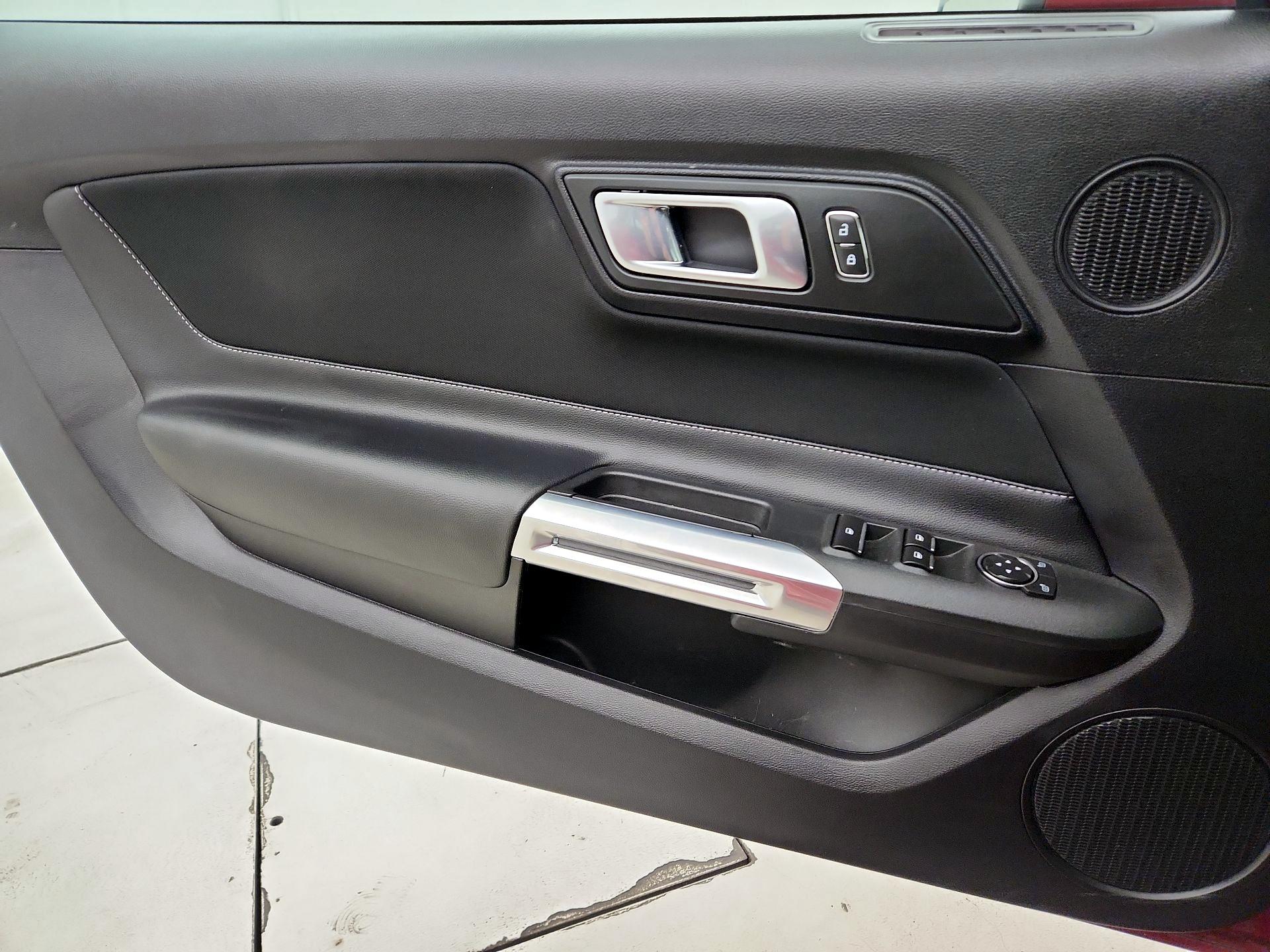 Thumbnail: 2019 Ford Mustang - 12