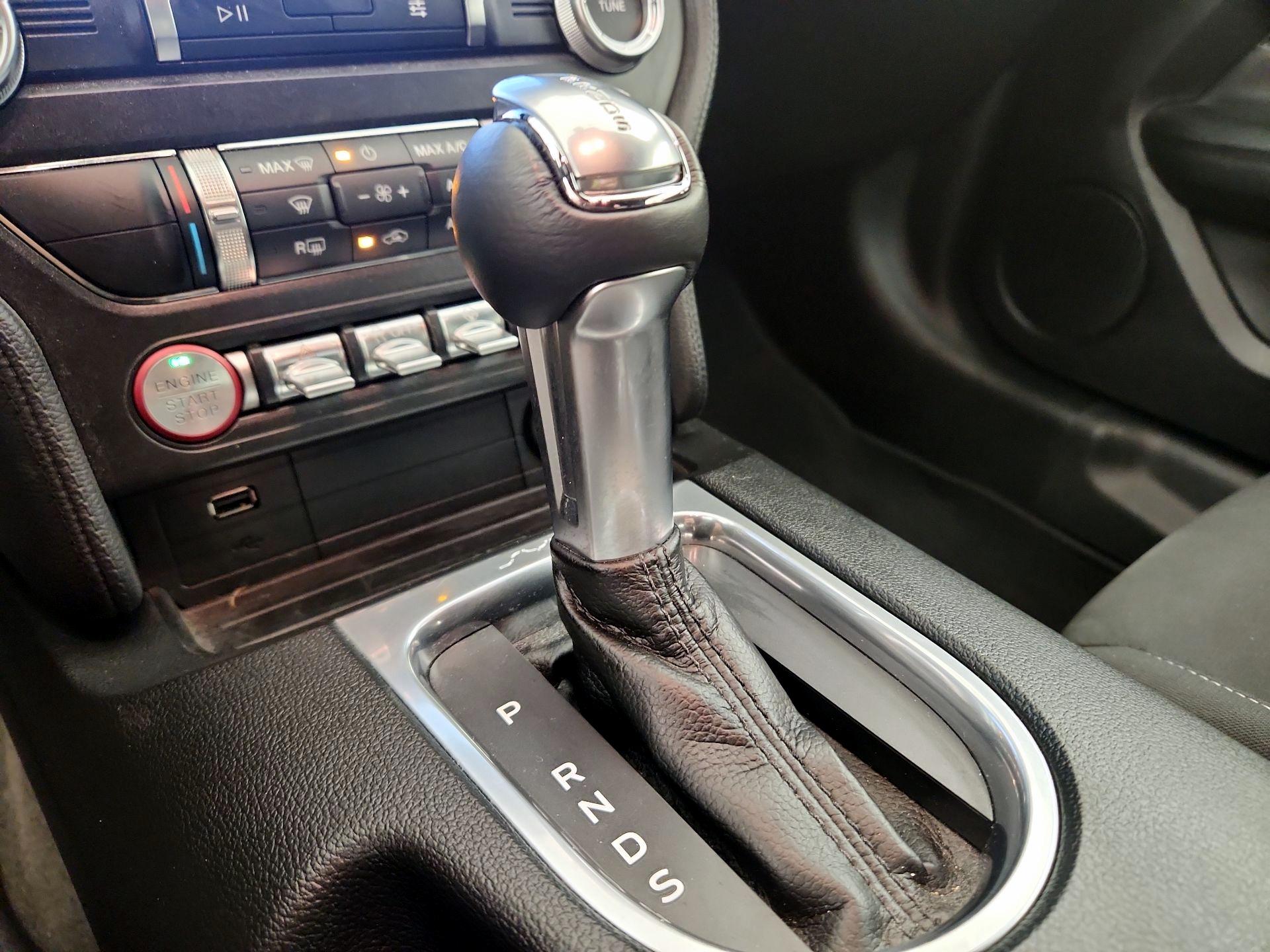 Thumbnail: 2019 Ford Mustang - 15