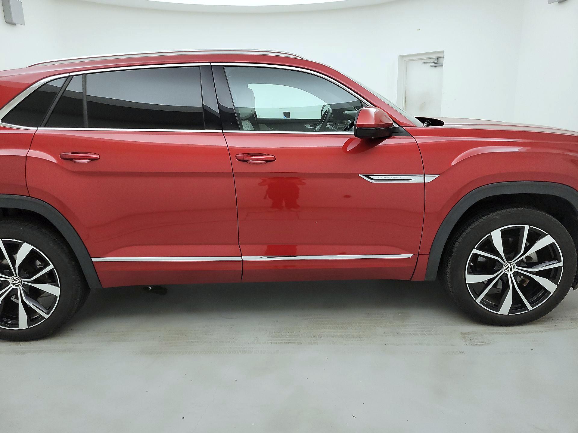 Thumbnail: 2024 Volkswagen Atlas - 4