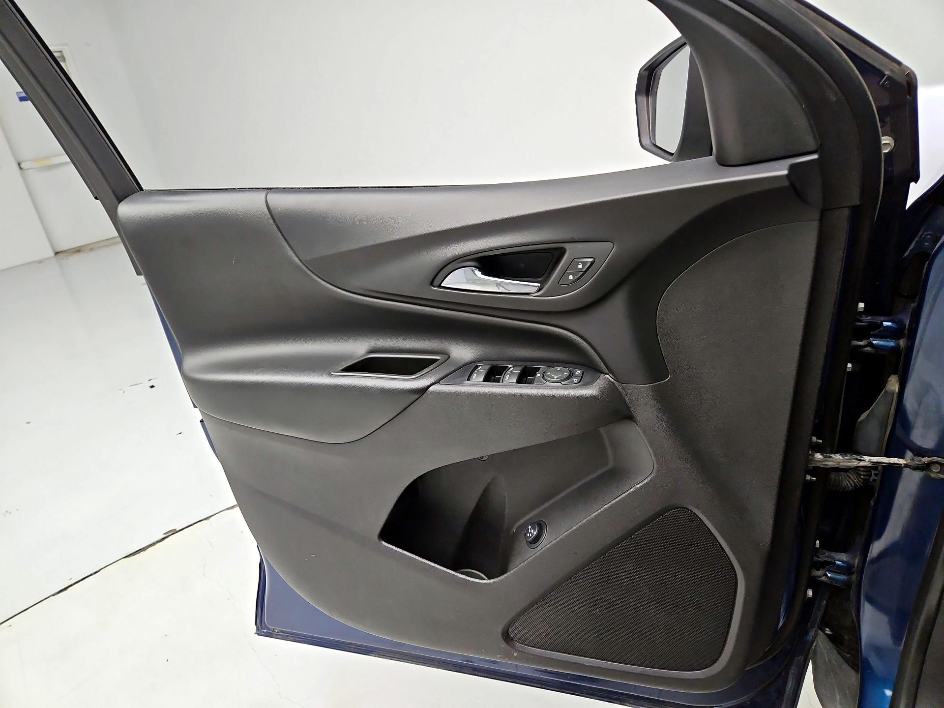 Thumbnail: 2019 Chevrolet Equinox - 12