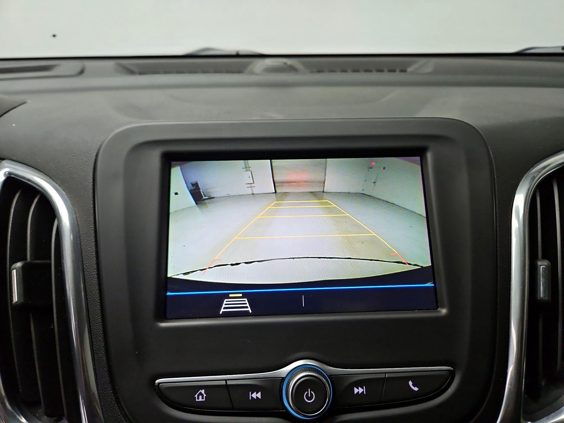 Thumbnail: 2019 Chevrolet Equinox - 14