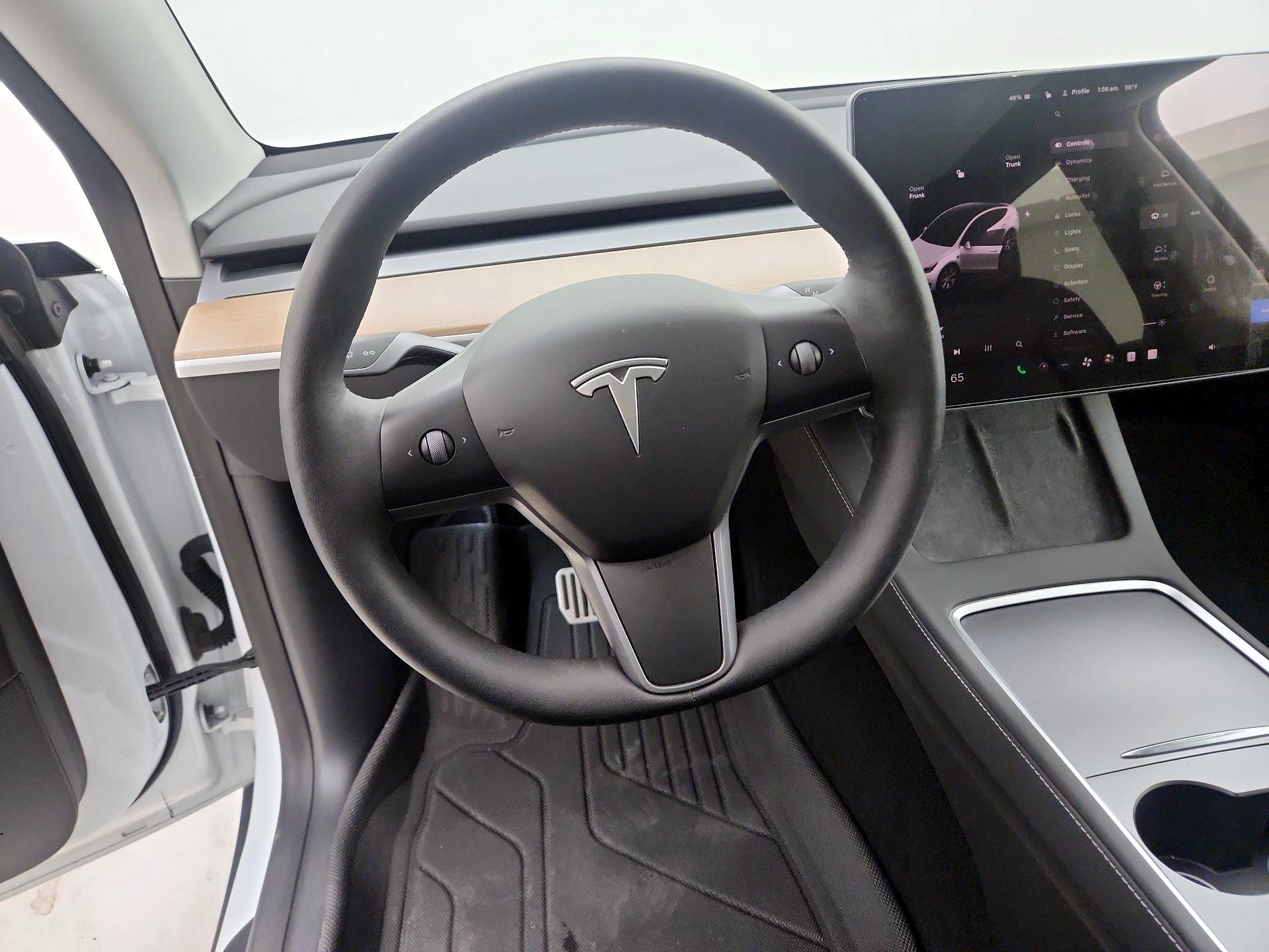 Thumbnail: 2023 Tesla Model Y - 10