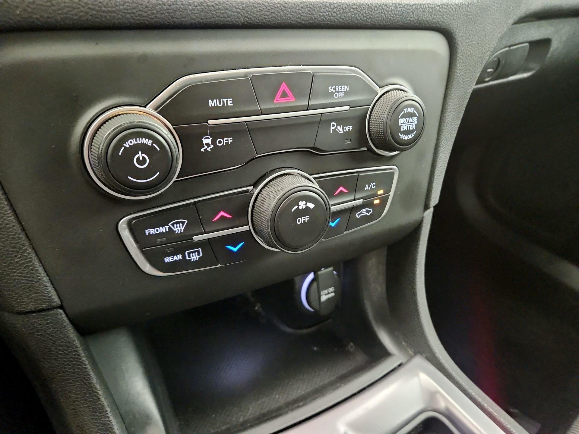 Thumbnail: 2021 Dodge Charger - 16