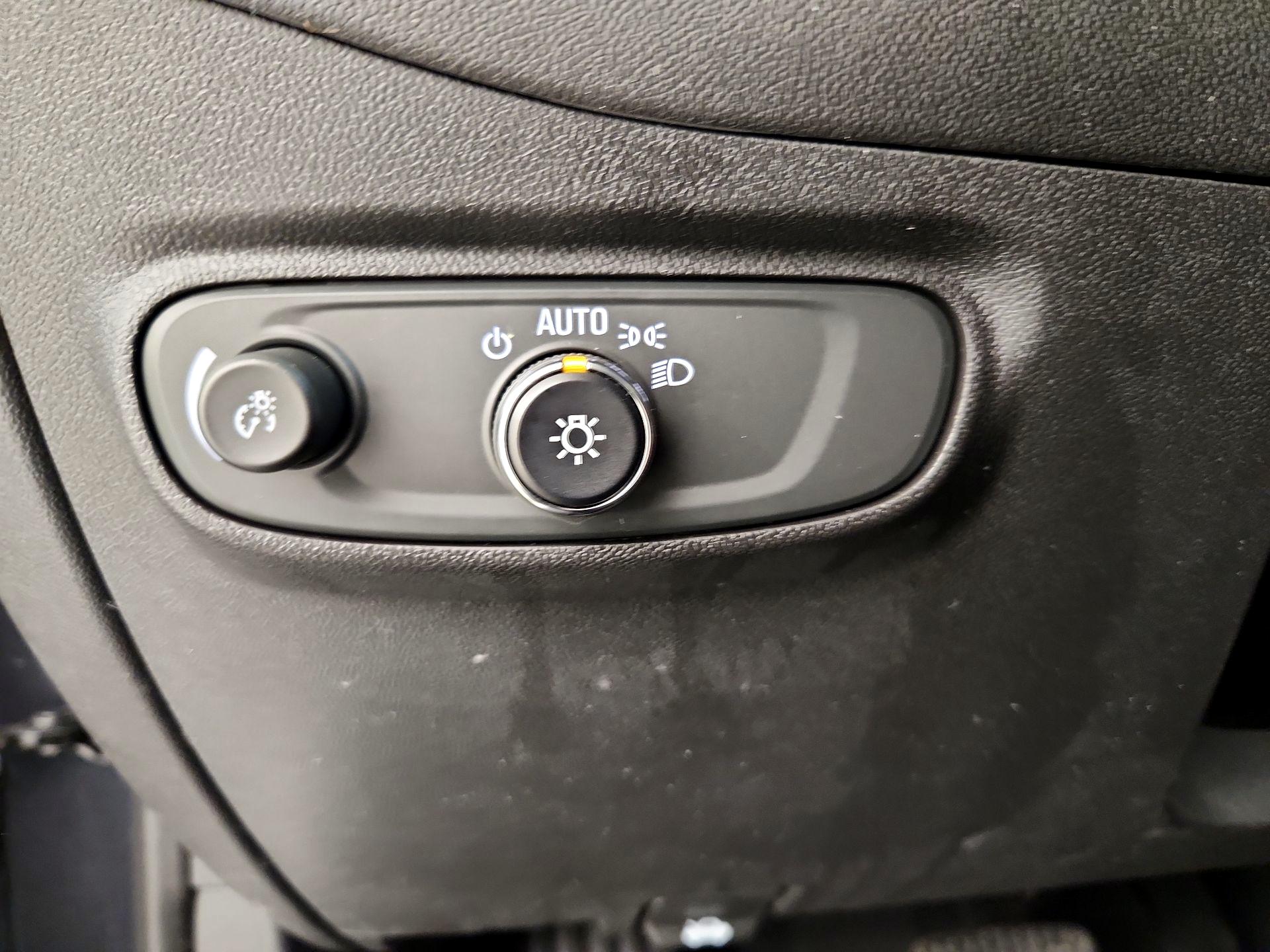 Thumbnail: 2023 Chevrolet Equinox - 13