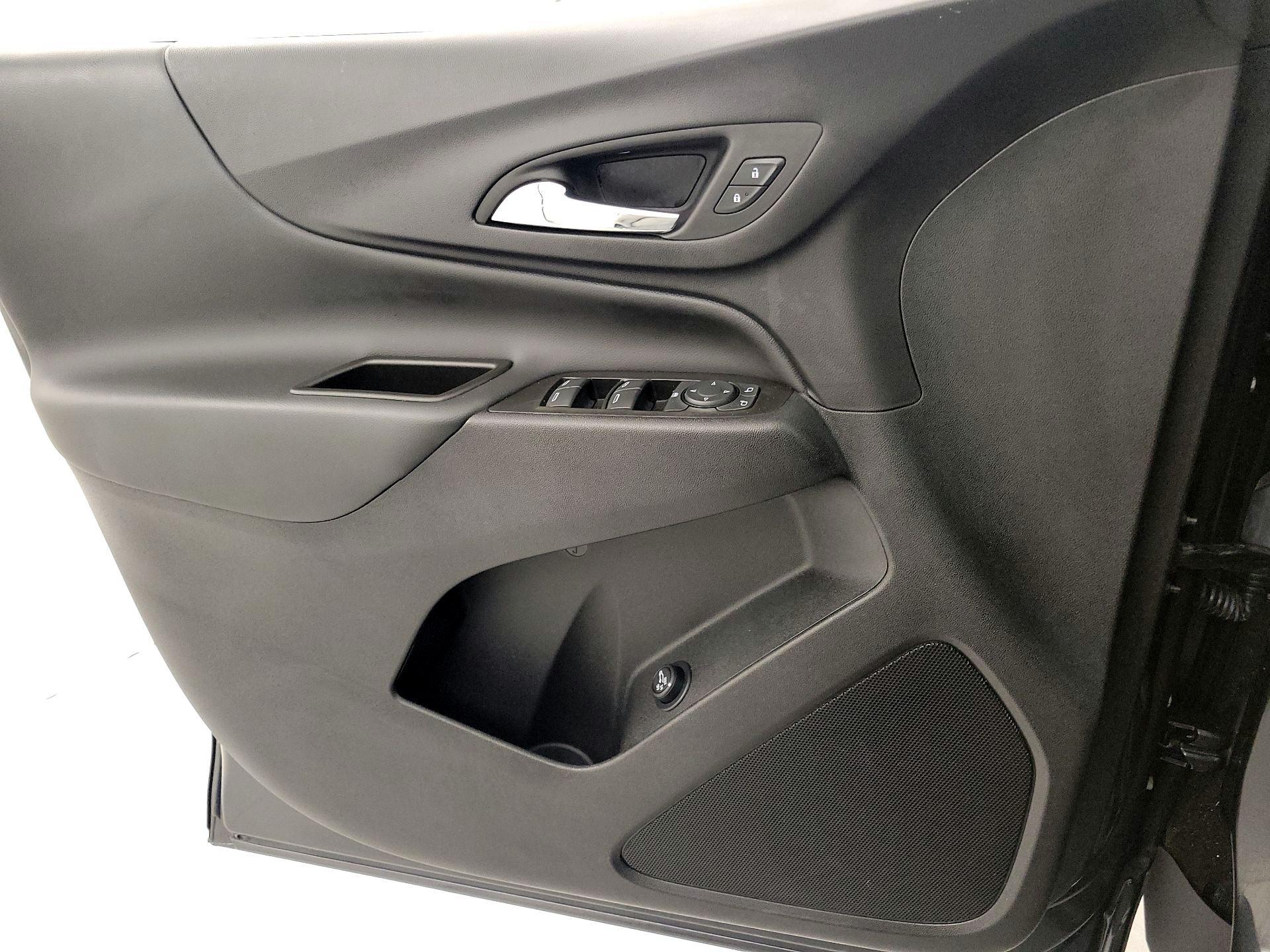 Thumbnail: 2022 Chevrolet Equinox - 12