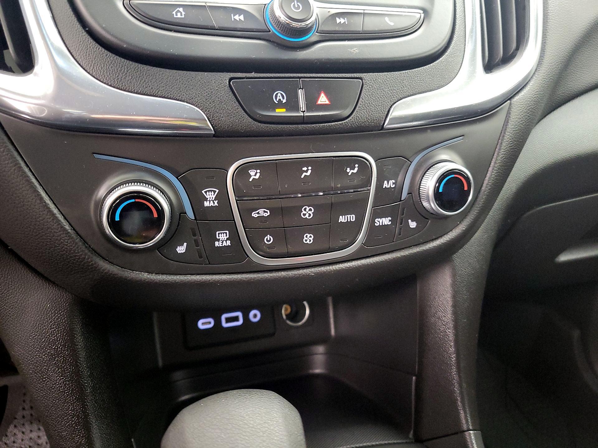 Thumbnail: 2022 Chevrolet Equinox - 16