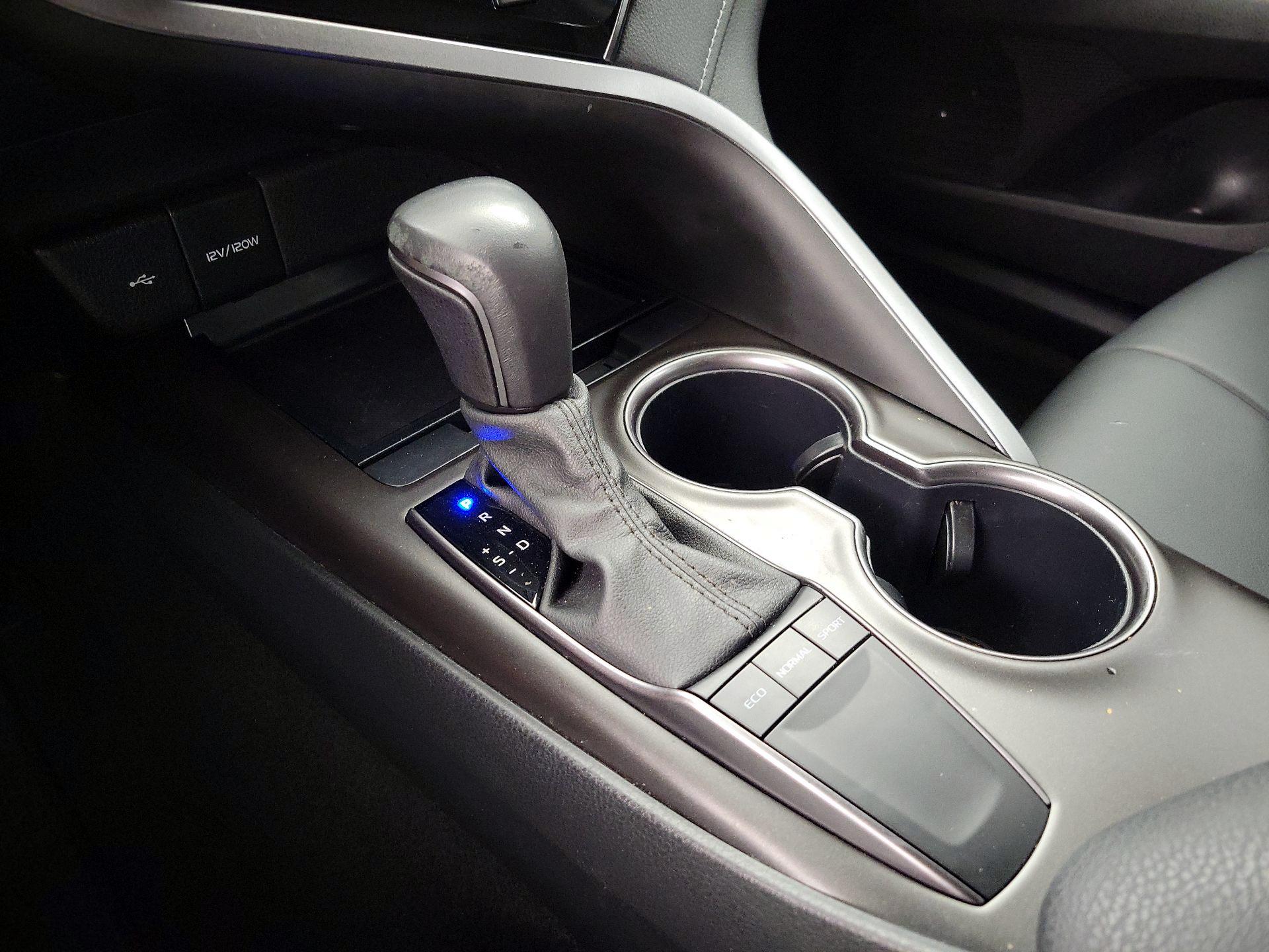 Thumbnail: 2024 Toyota Camry - 17