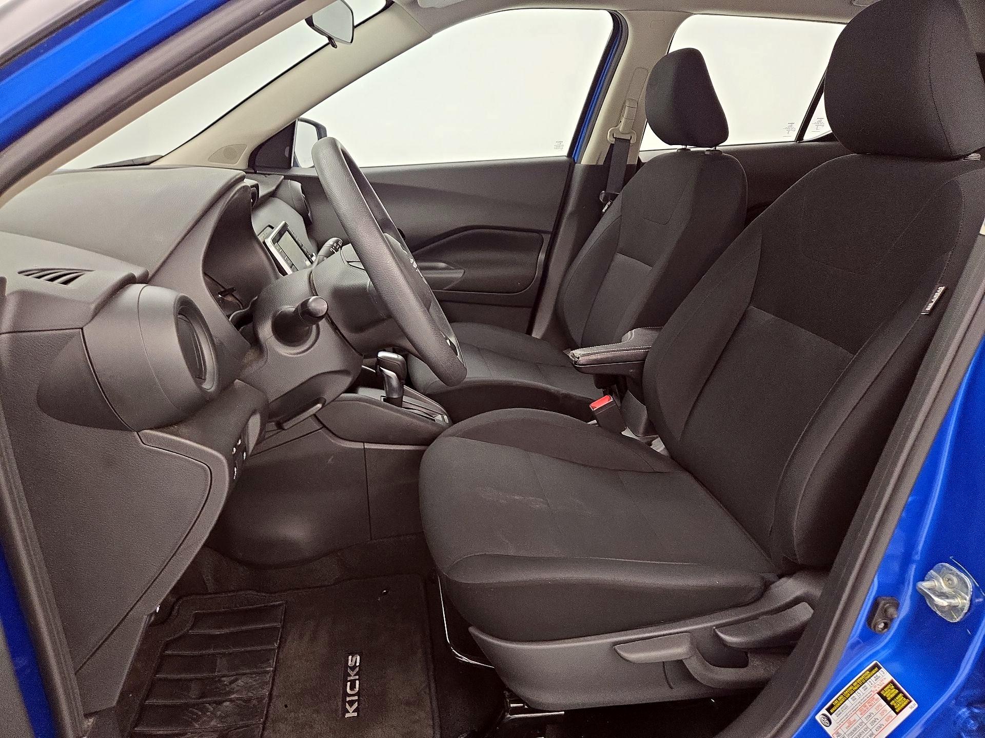 Thumbnail: 2023 Nissan Kicks - 11