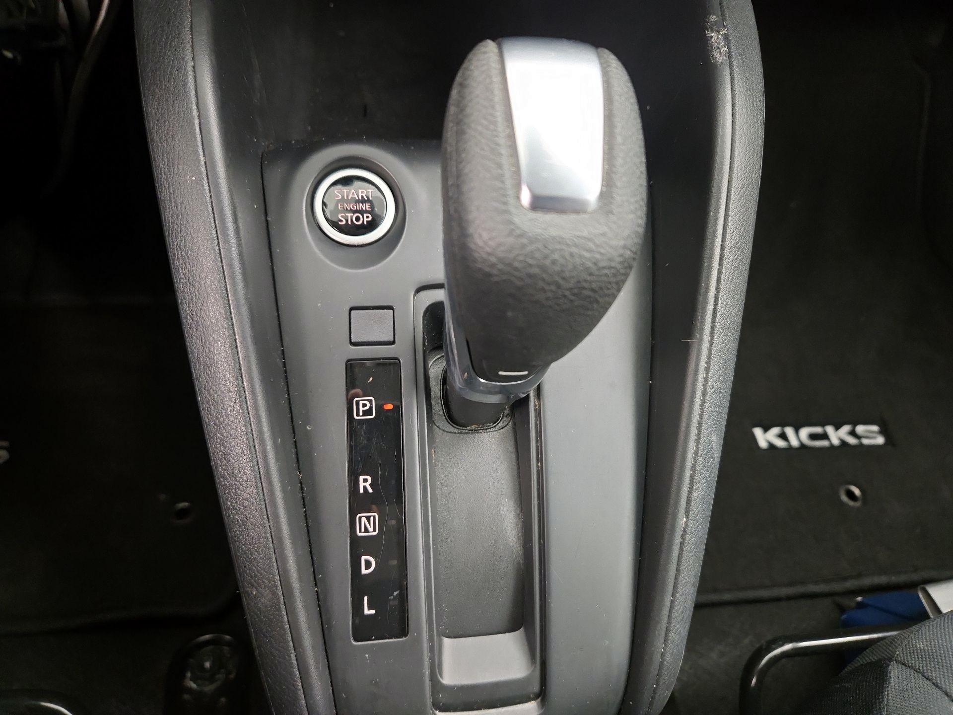 Thumbnail: 2023 Nissan Kicks - 17