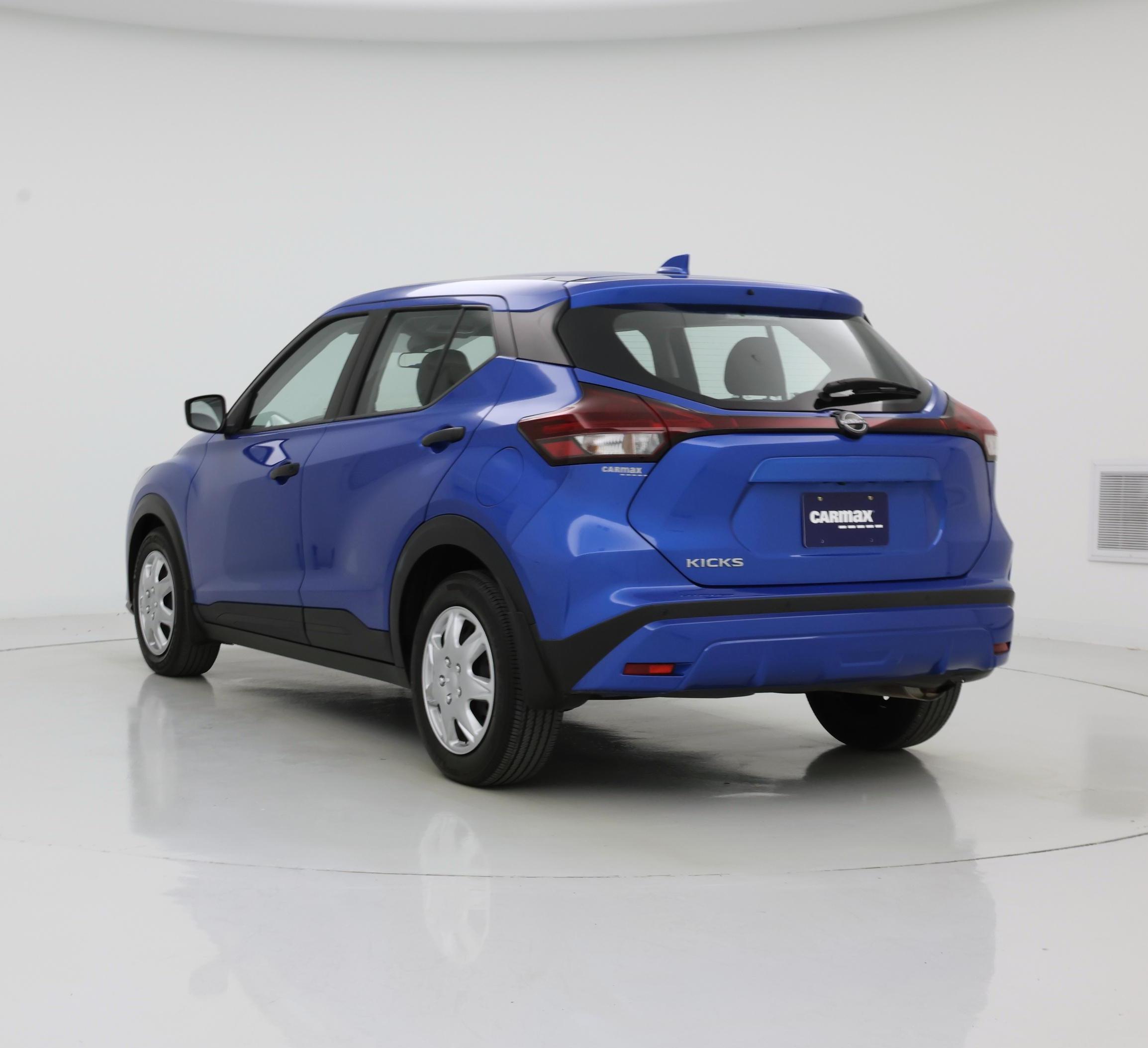 Thumbnail: 2023 Nissan Kicks - 2