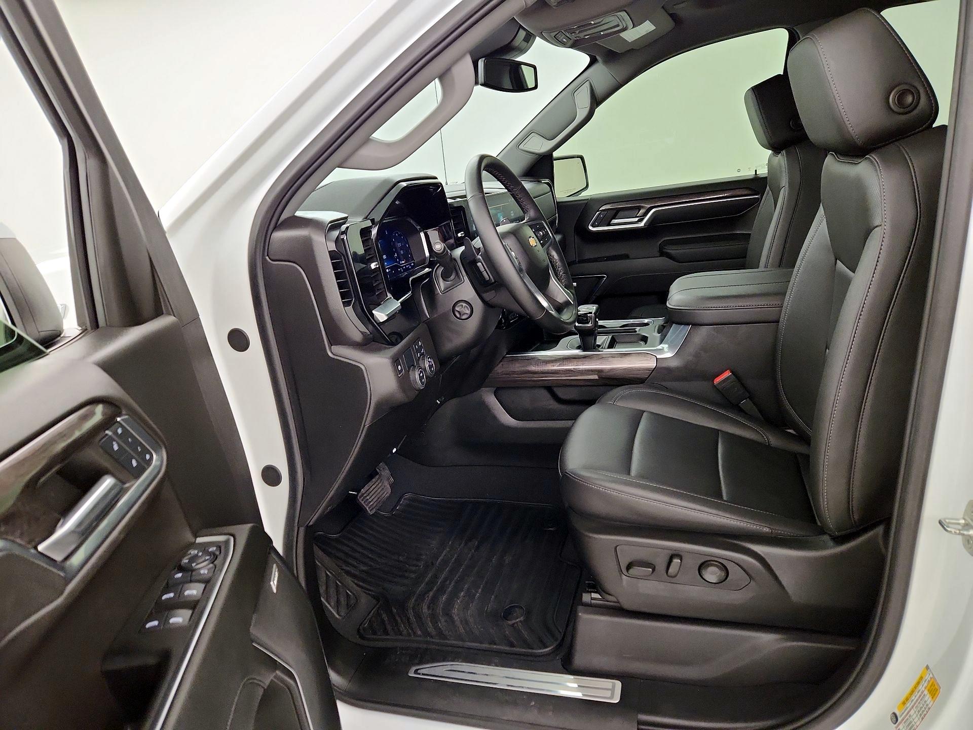 Thumbnail: 2024 Chevrolet Silverado 1500 - 11