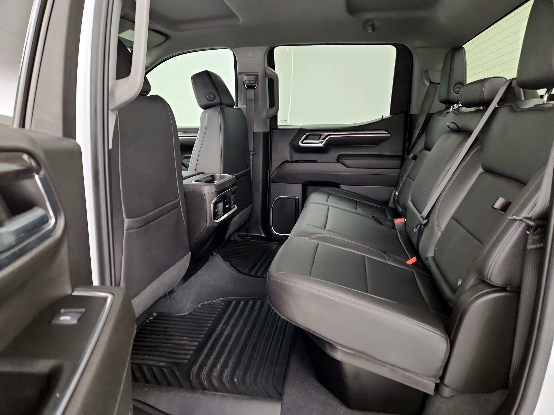 Thumbnail: 2024 Chevrolet Silverado 1500 - 19