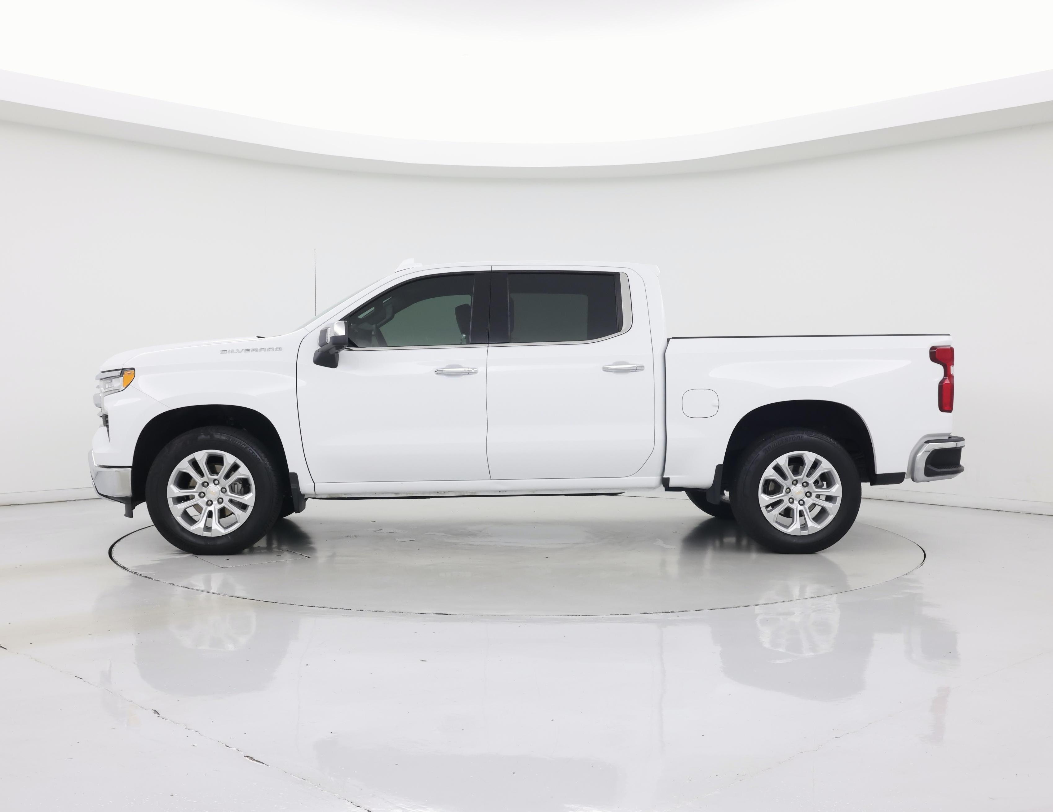 Thumbnail: 2024 Chevrolet Silverado 1500 - 3