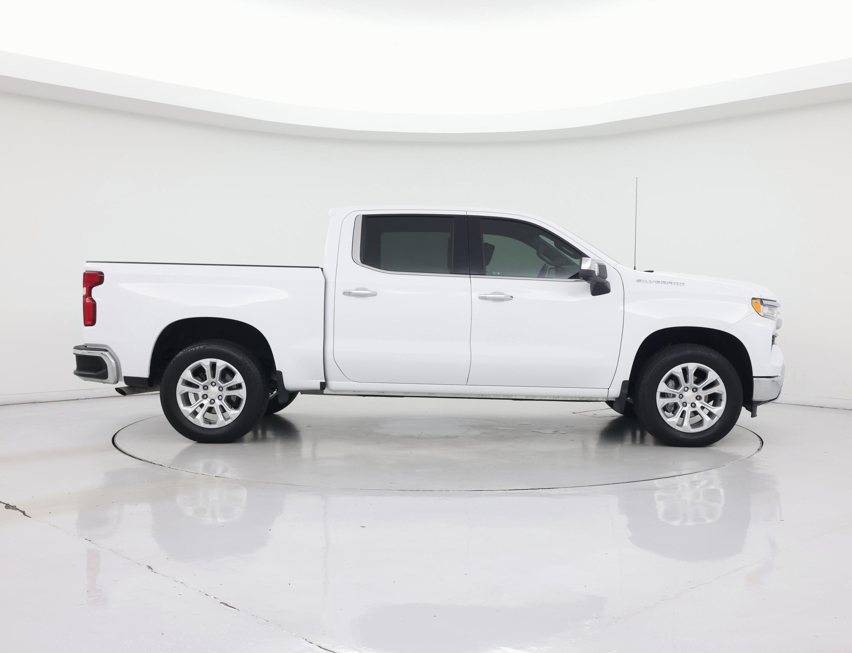 Thumbnail: 2024 Chevrolet Silverado 1500 - 7