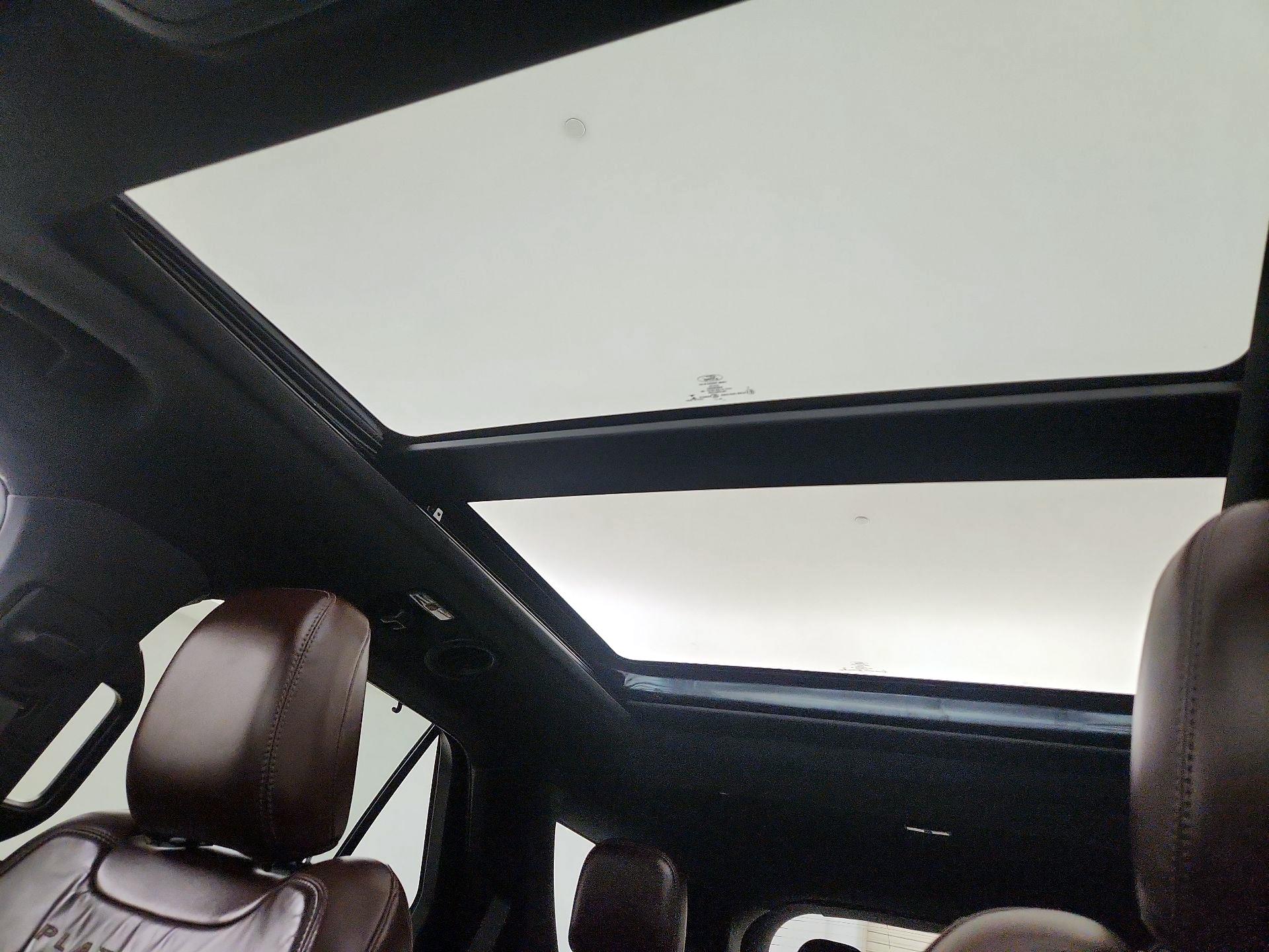 Thumbnail: 2020 Ford Explorer - 19