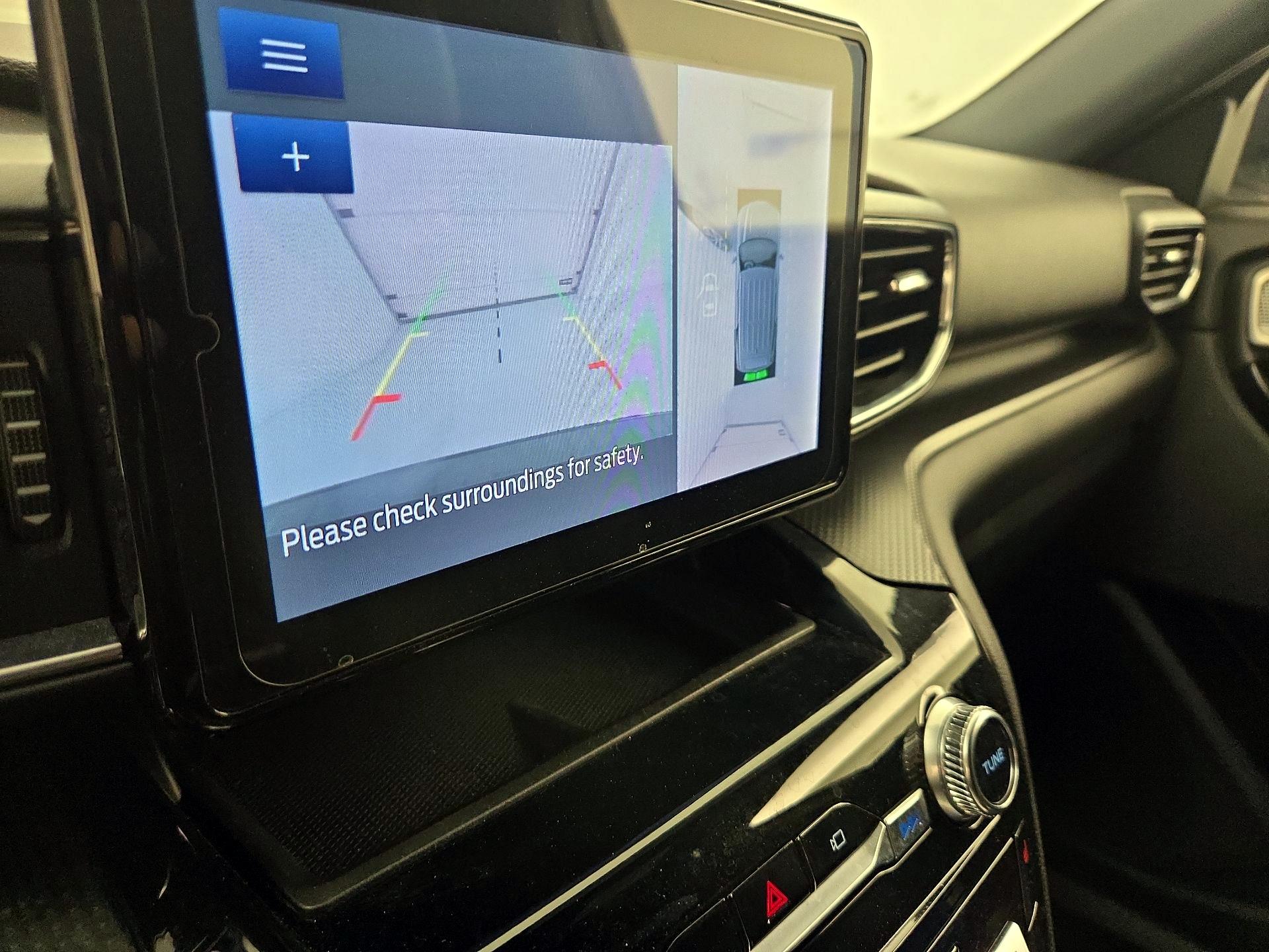 Thumbnail: 2022 Ford Explorer - 15