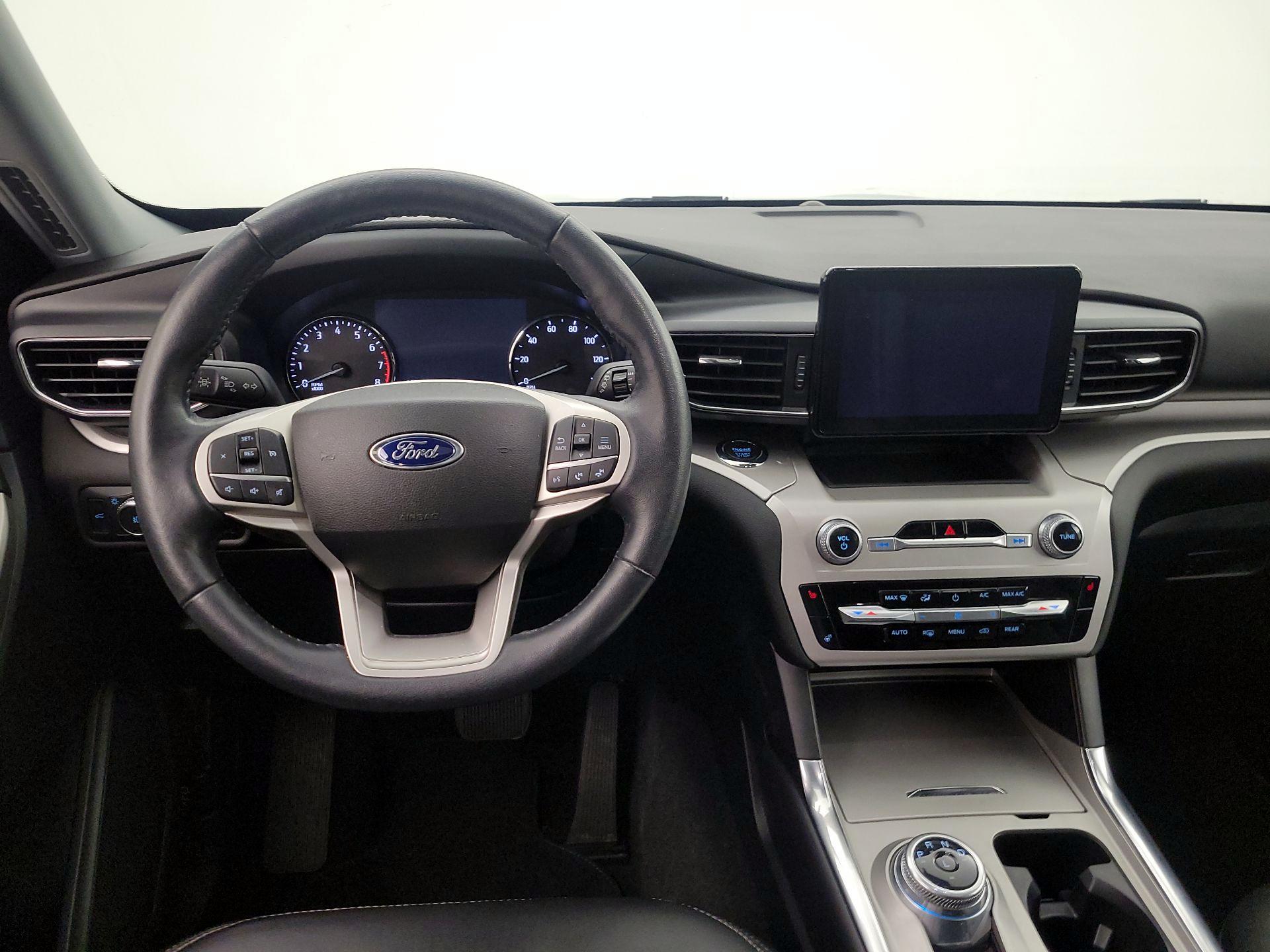 Thumbnail: 2022 Ford Explorer - 10