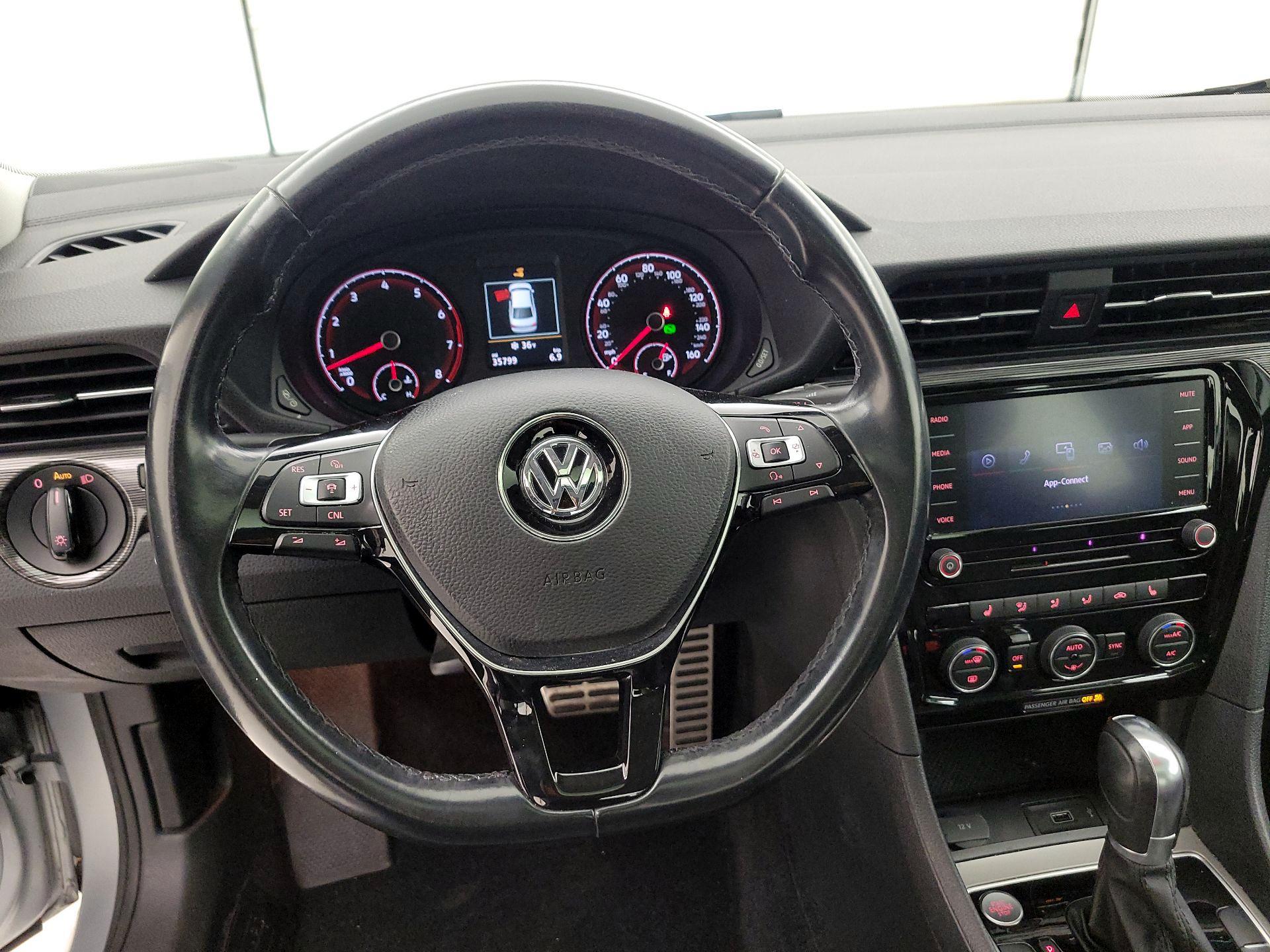 Thumbnail: 2020 Volkswagen Passat - 10