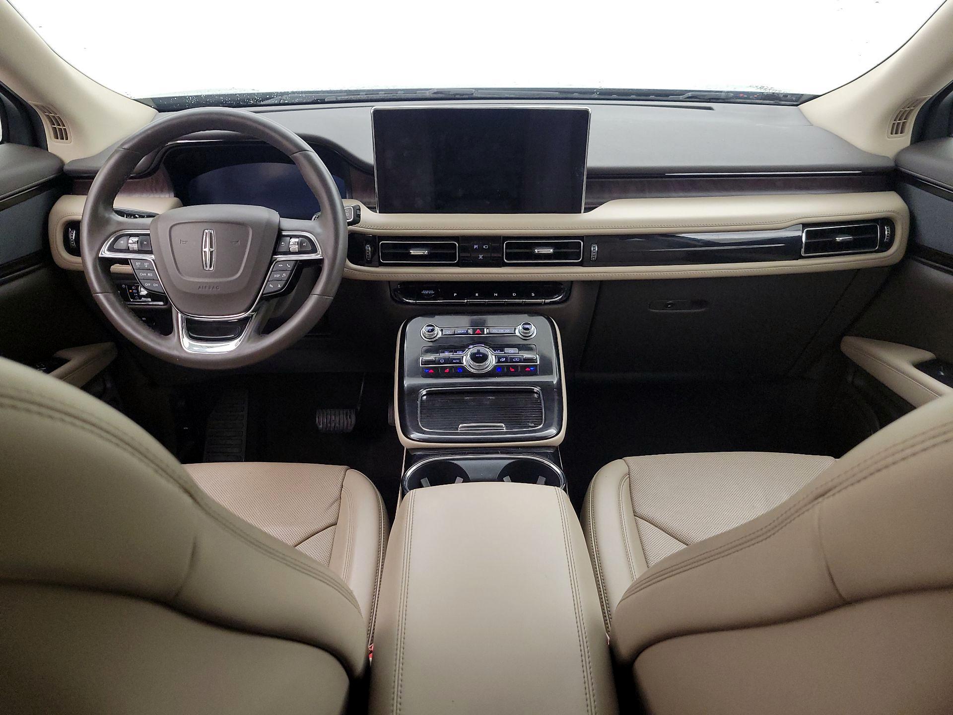 Thumbnail: 2022 Lincoln Nautilus - 9