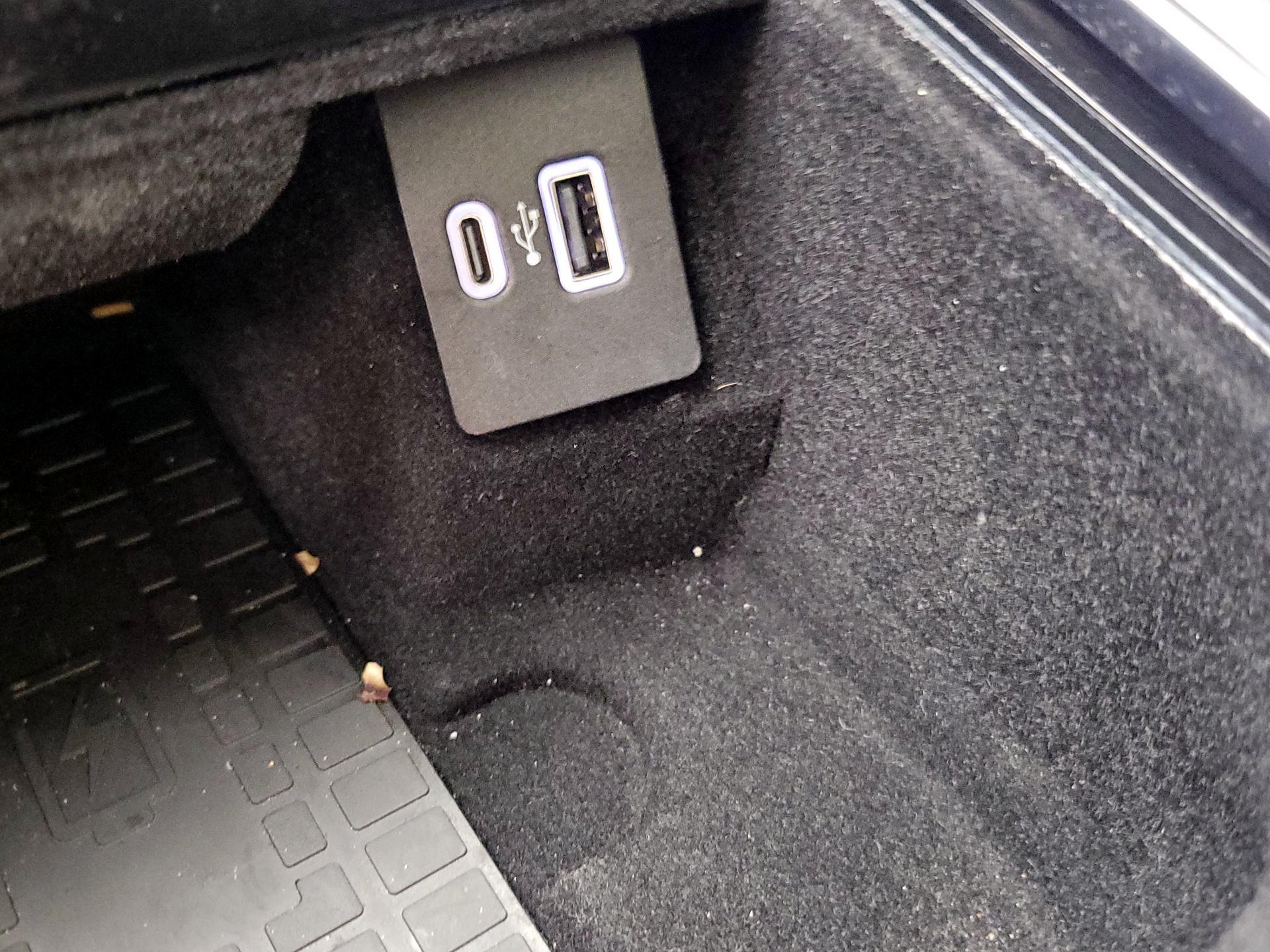 Thumbnail: 2022 Lincoln Nautilus - 19