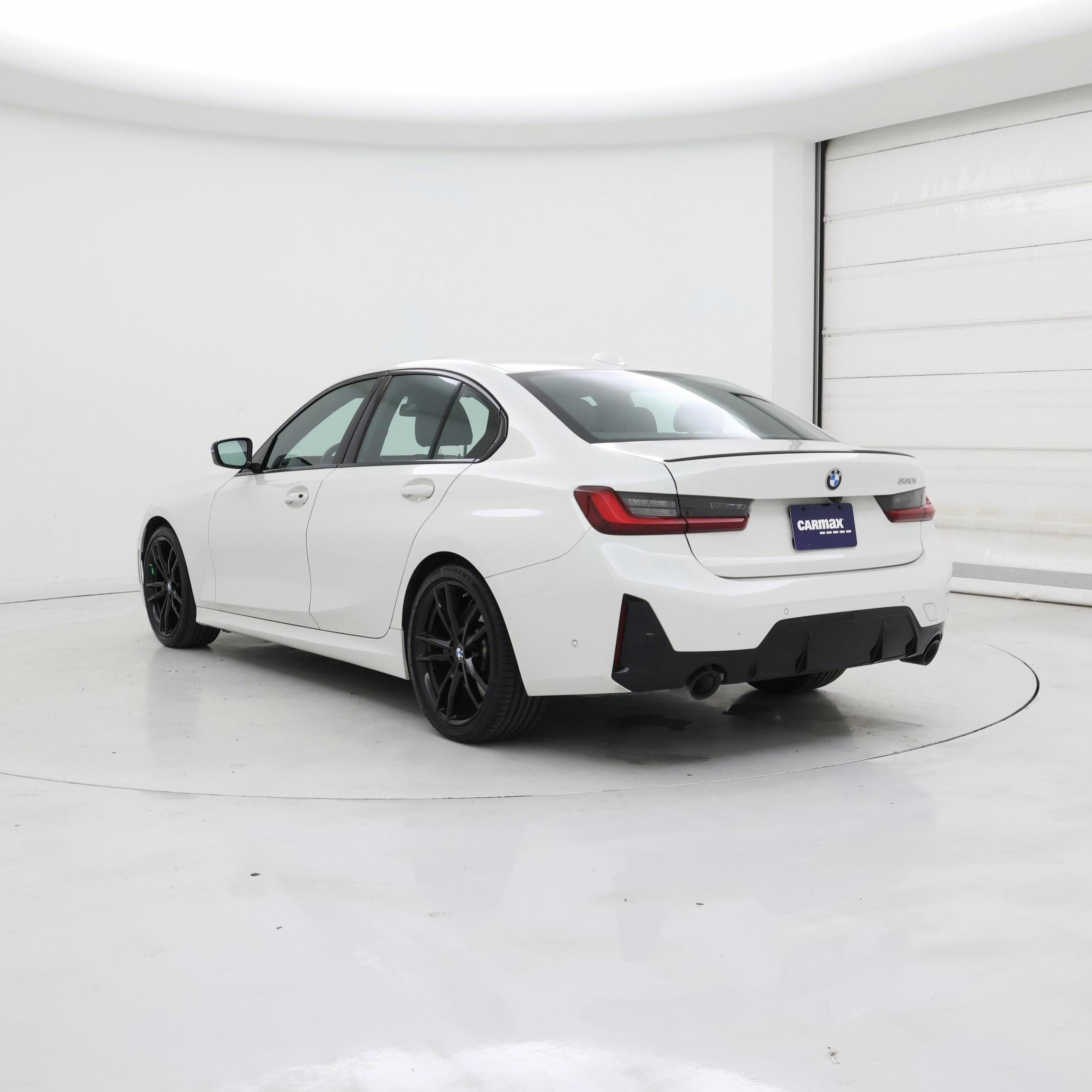 Thumbnail: 2023 BMW 3 Series - 2