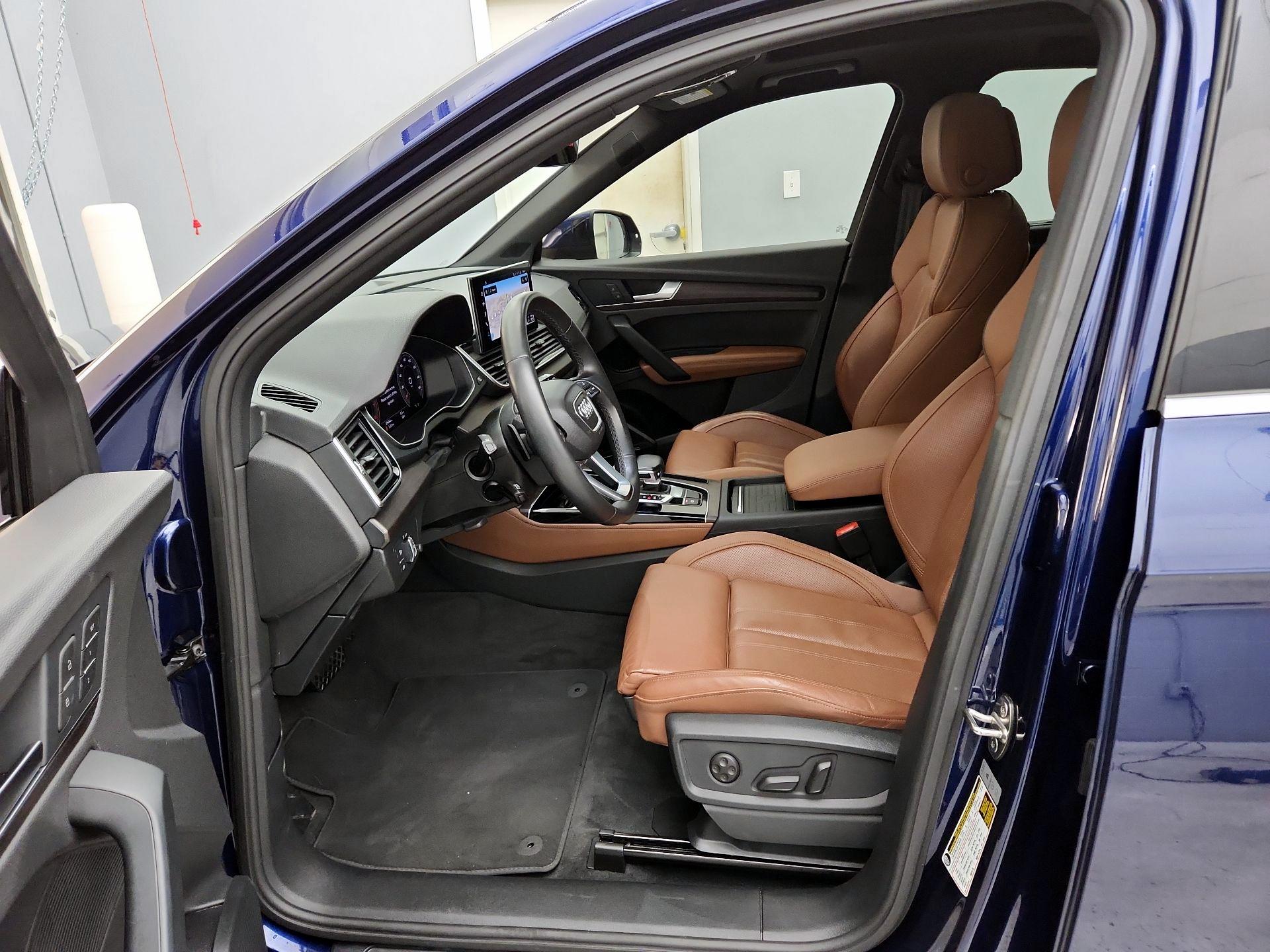 Thumbnail: 2021 Audi Q5 - 11