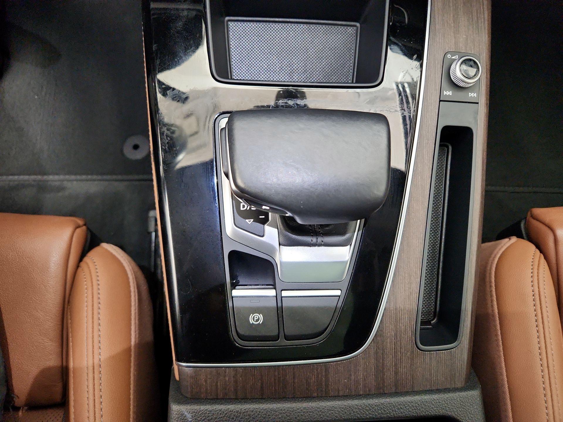 Thumbnail: 2021 Audi Q5 - 18