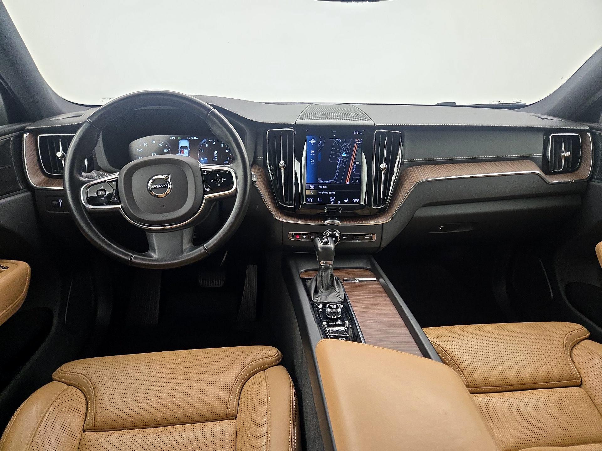 Thumbnail: 2021 Volvo XC60 - 9