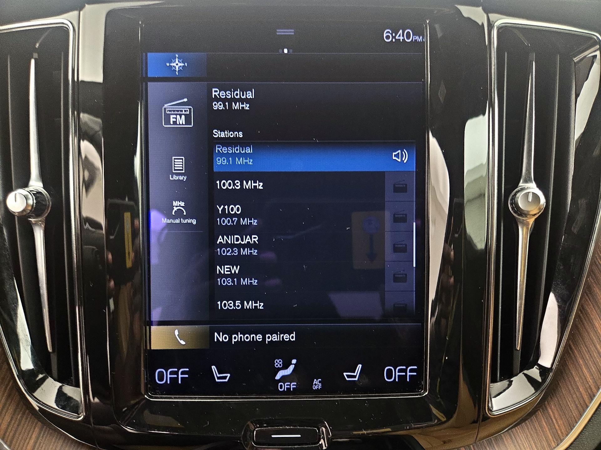 Thumbnail: 2021 Volvo XC60 - 16