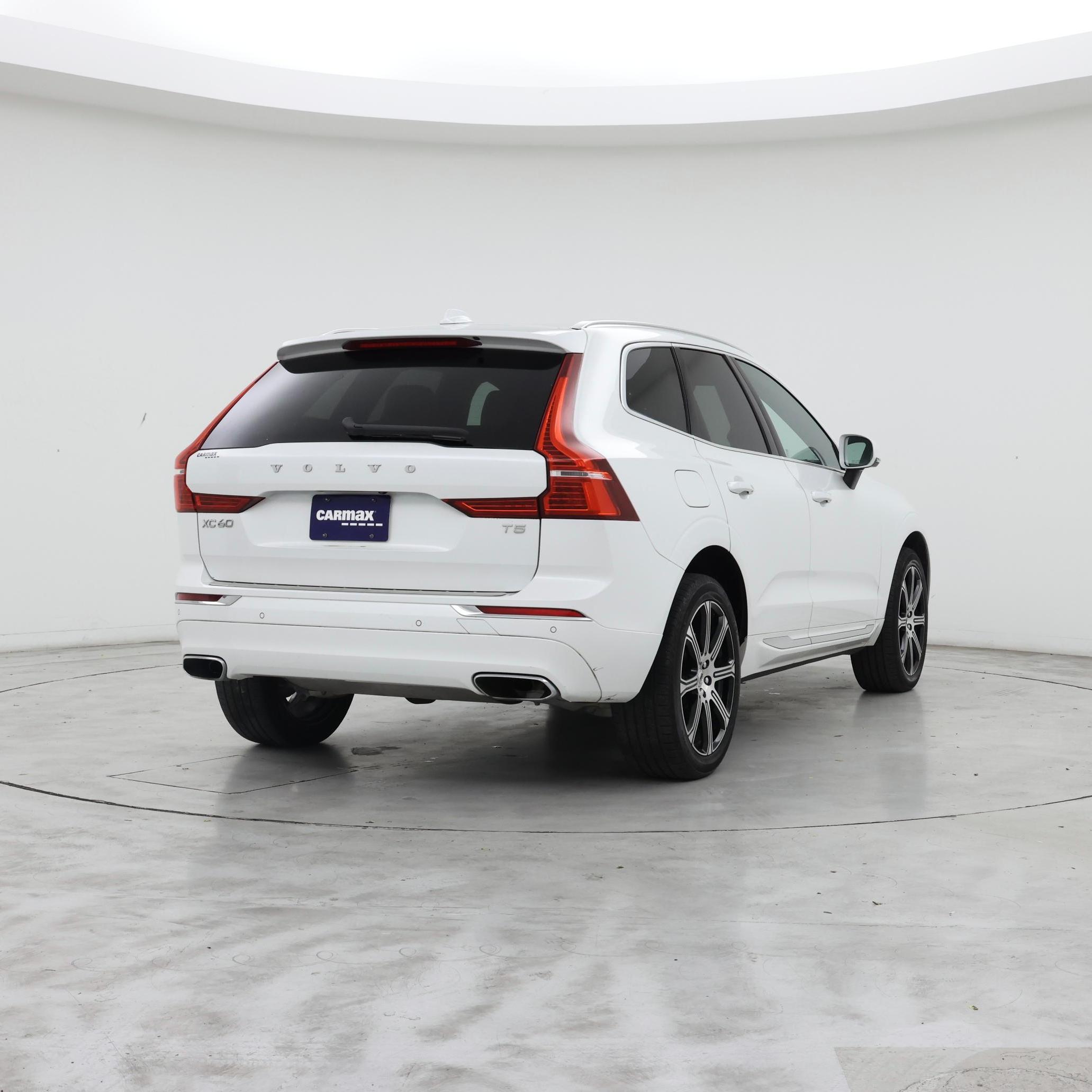 Thumbnail: 2021 Volvo XC60 - 8