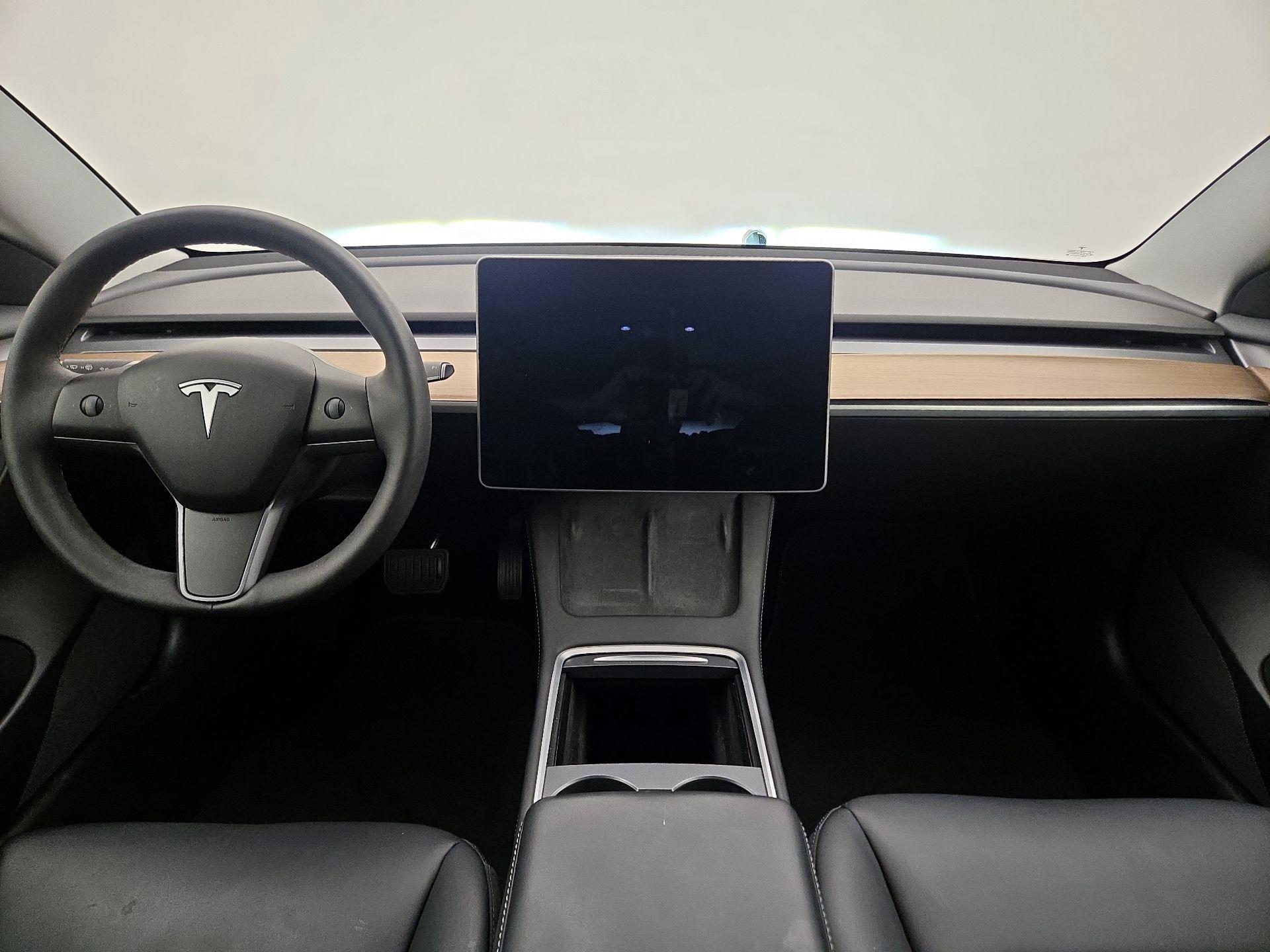 Thumbnail: 2021 Tesla Model 3 - 9