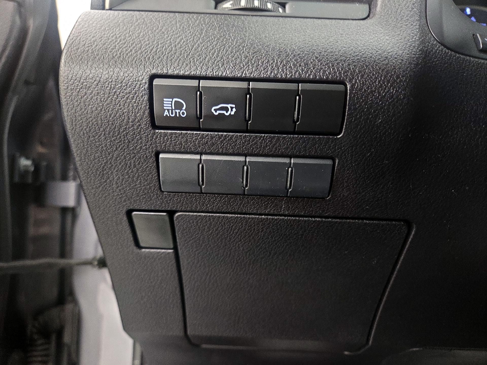 Thumbnail: 2019 Lexus RX - 13