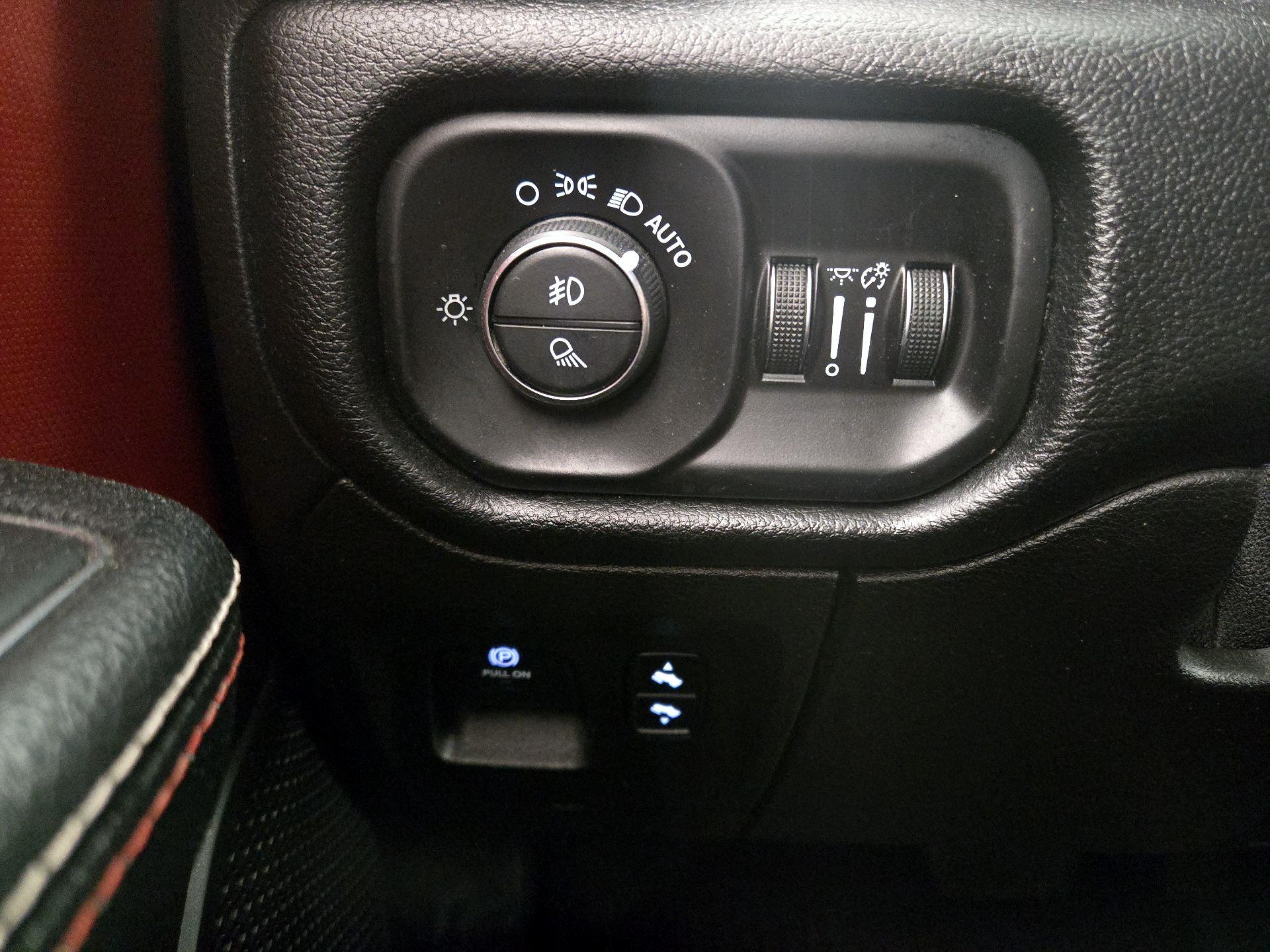 Thumbnail: 2019 RAM 1500 - 13