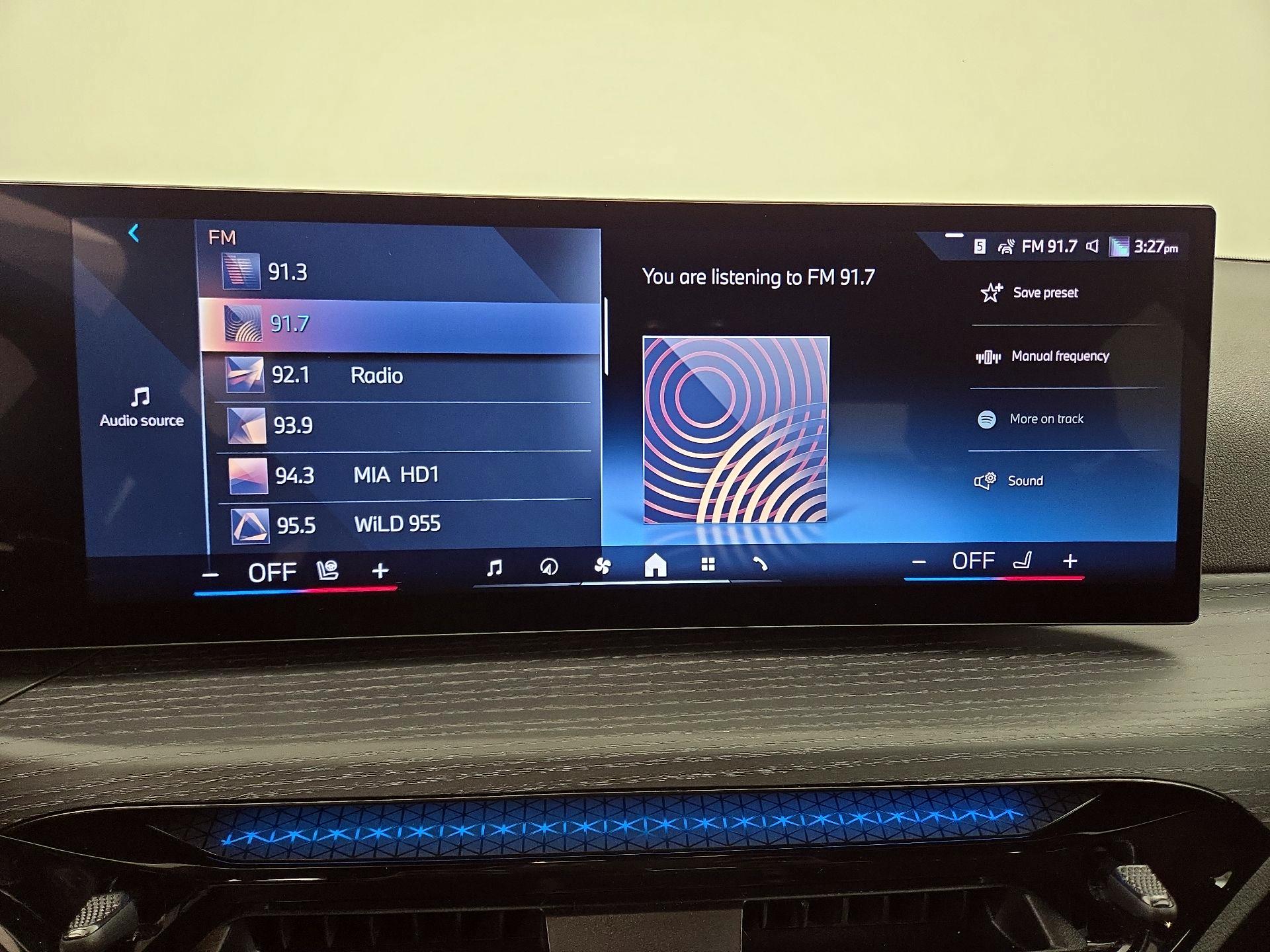 Thumbnail: 2025 BMW 3 Series - 16