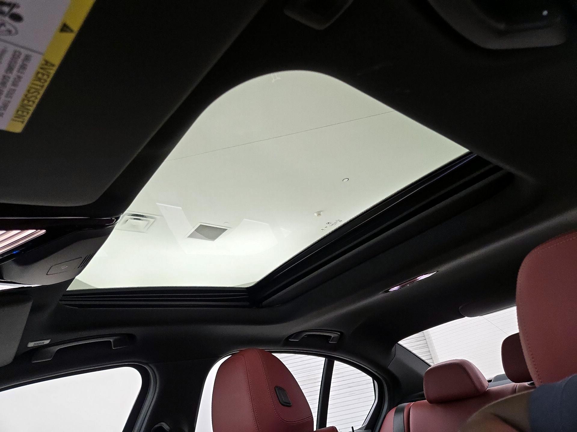 Thumbnail: 2025 BMW 3 Series - 20