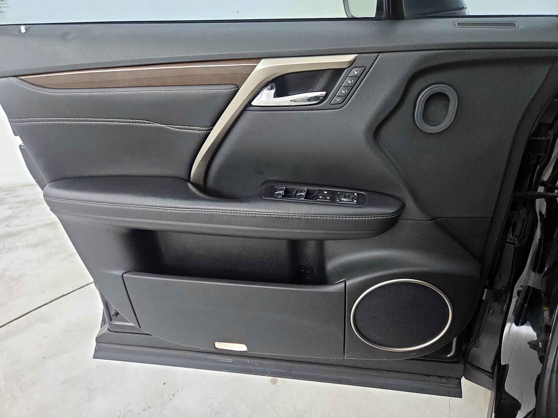 Thumbnail: 2017 Lexus RX - 12