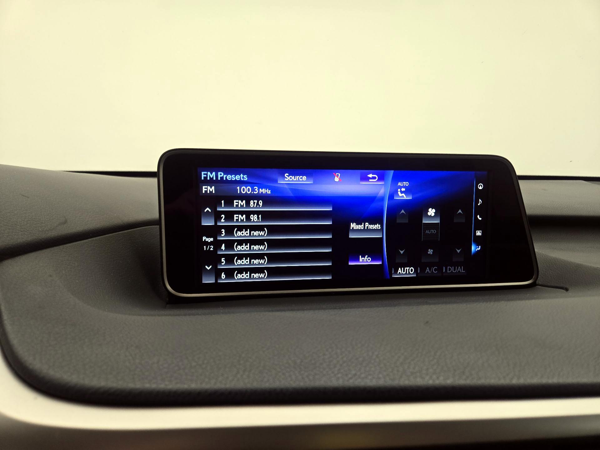 Thumbnail: 2017 Lexus RX - 15