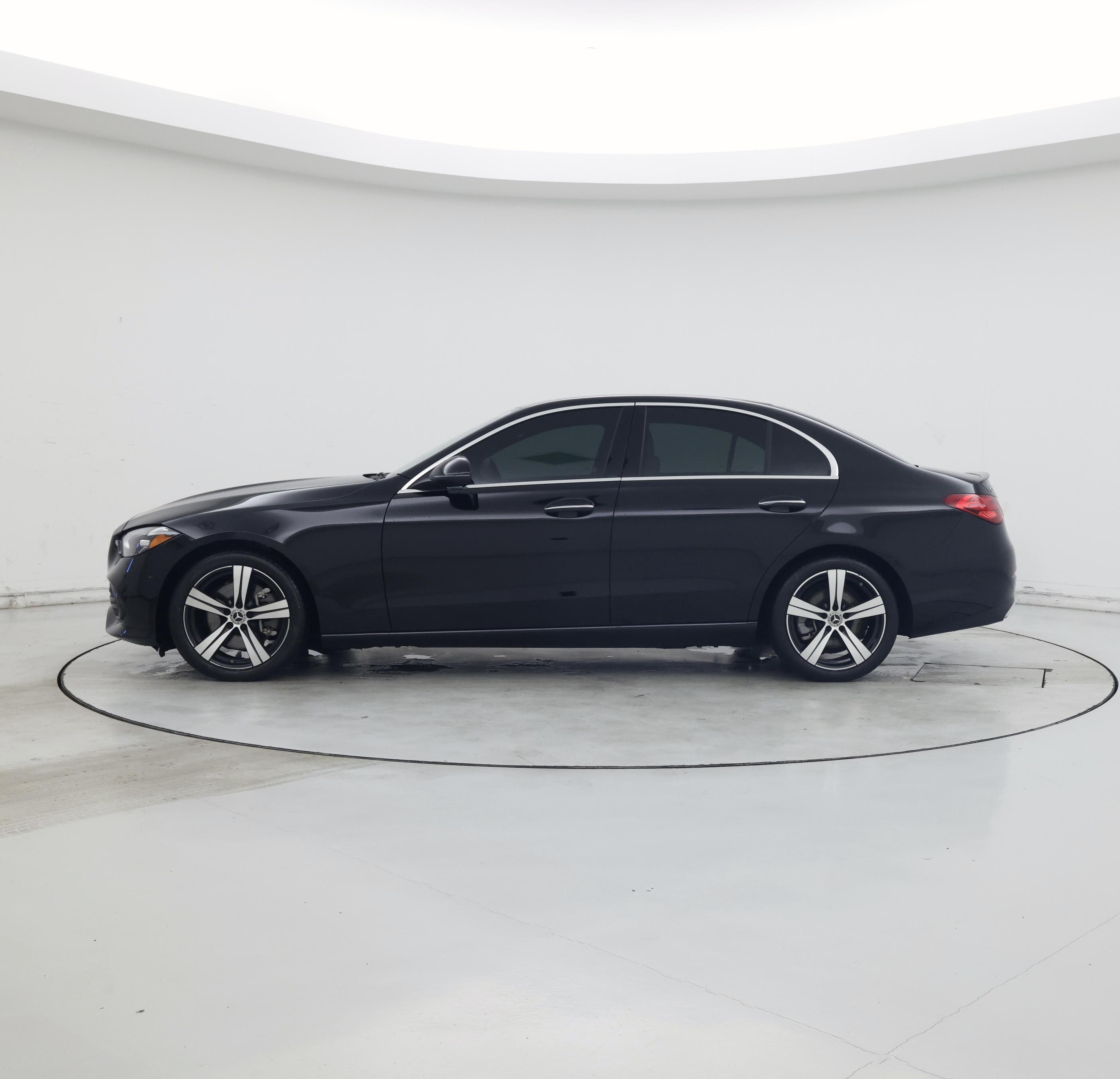 Thumbnail: 2023 Mercedes-Benz C-Class - 3