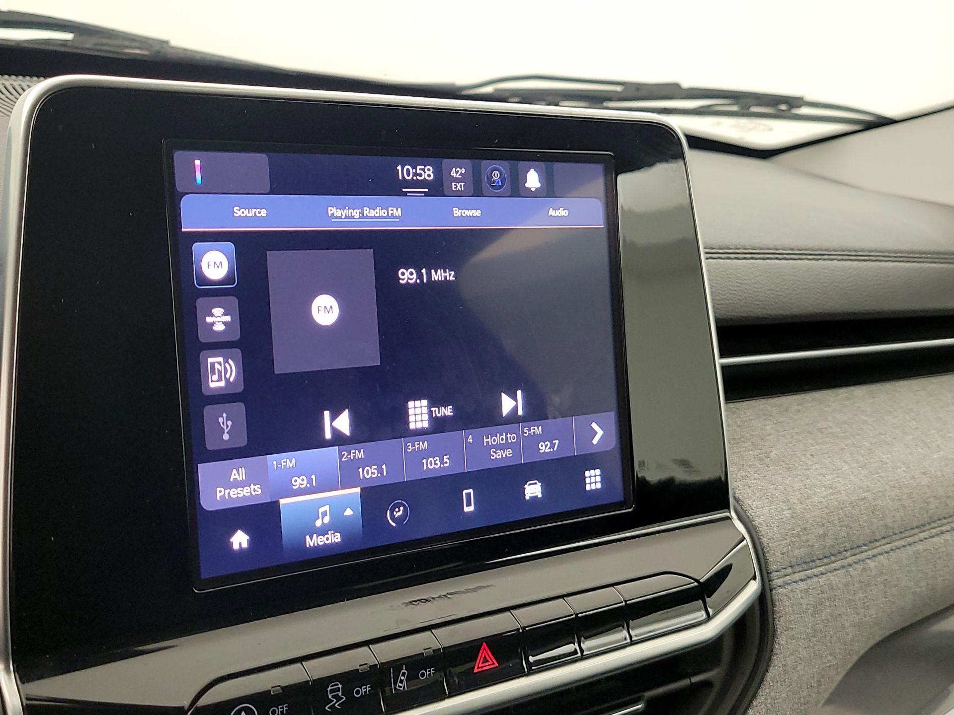 Thumbnail: 2022 Jeep Compass - 15