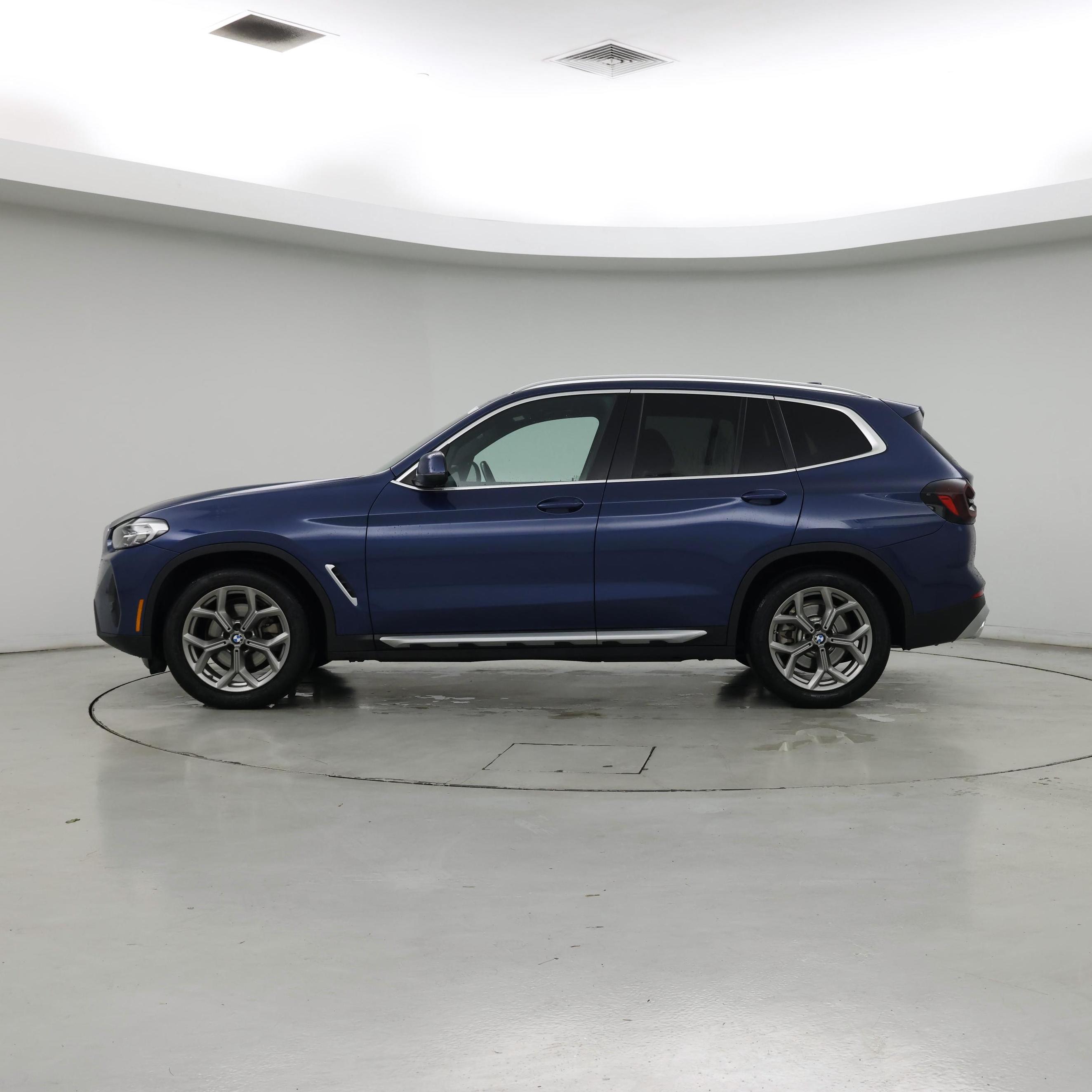 Thumbnail: 2022 BMW X3 - 3
