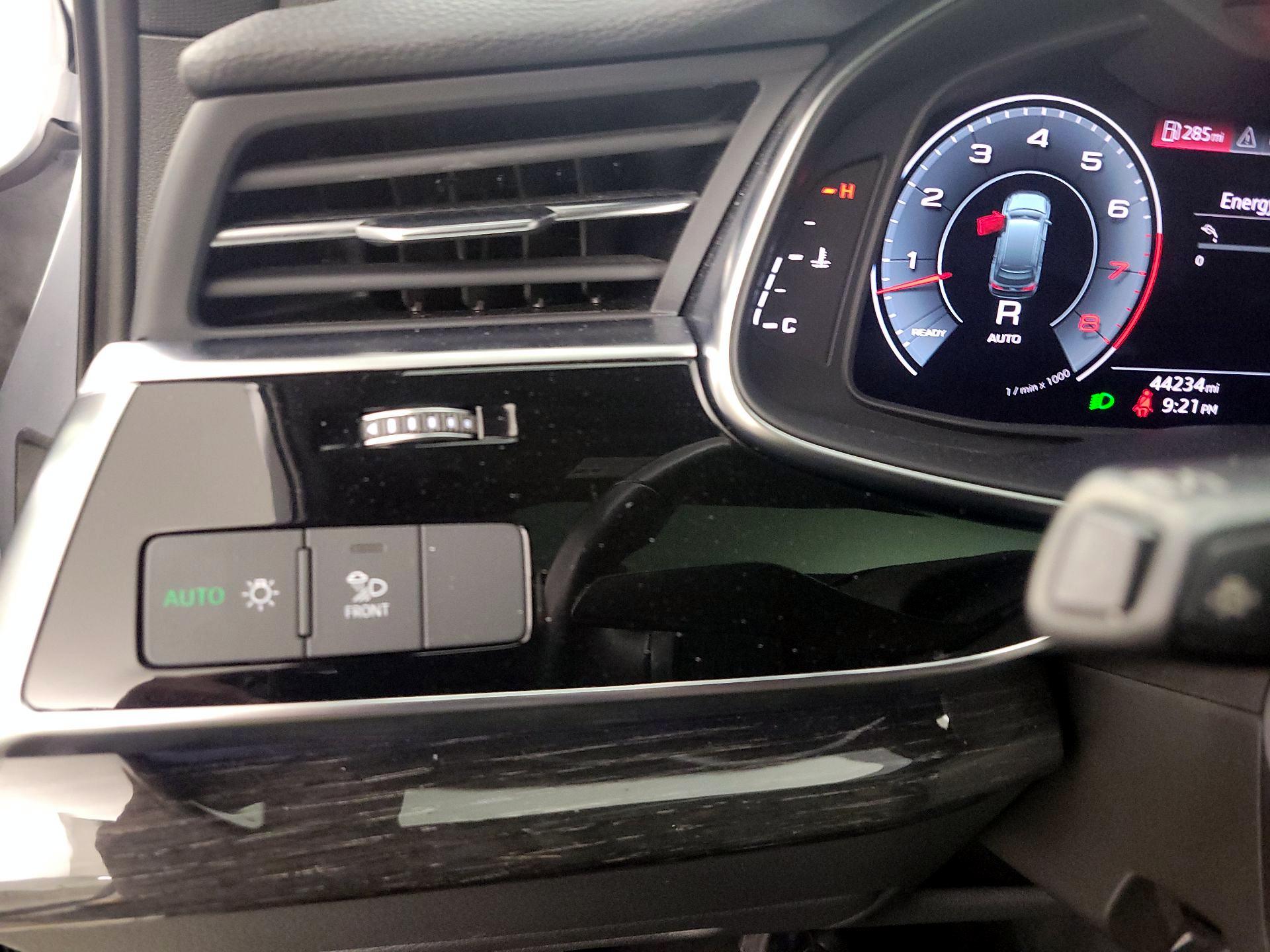 Thumbnail: 2021 Audi Q7 - 13