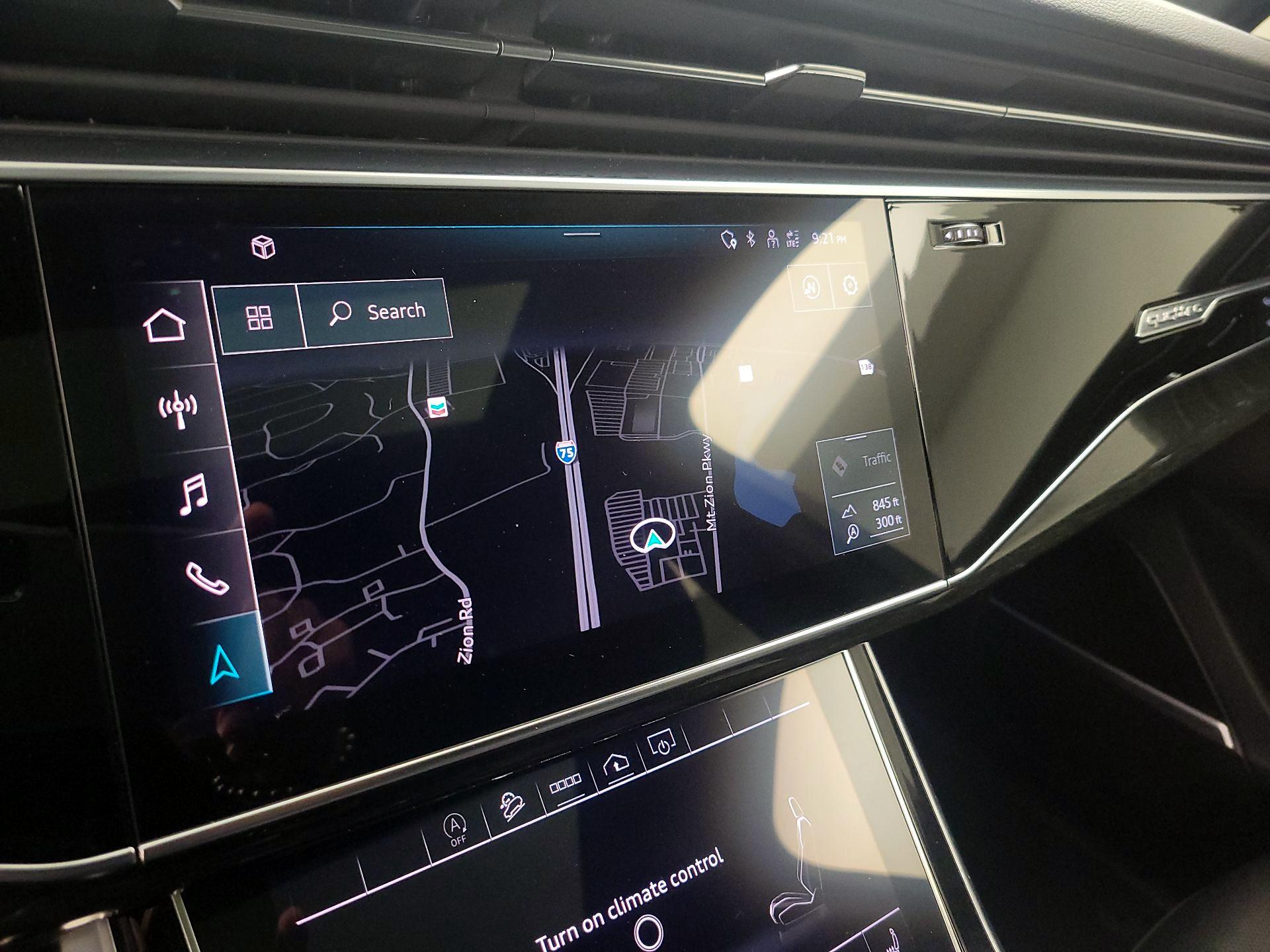 Thumbnail: 2021 Audi Q7 - 14