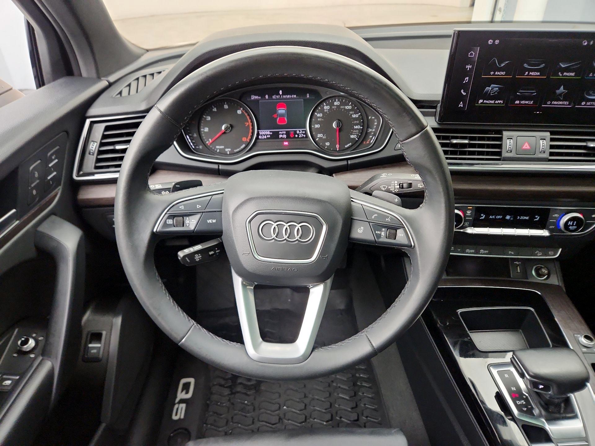 Thumbnail: 2023 Audi Q5 - 10